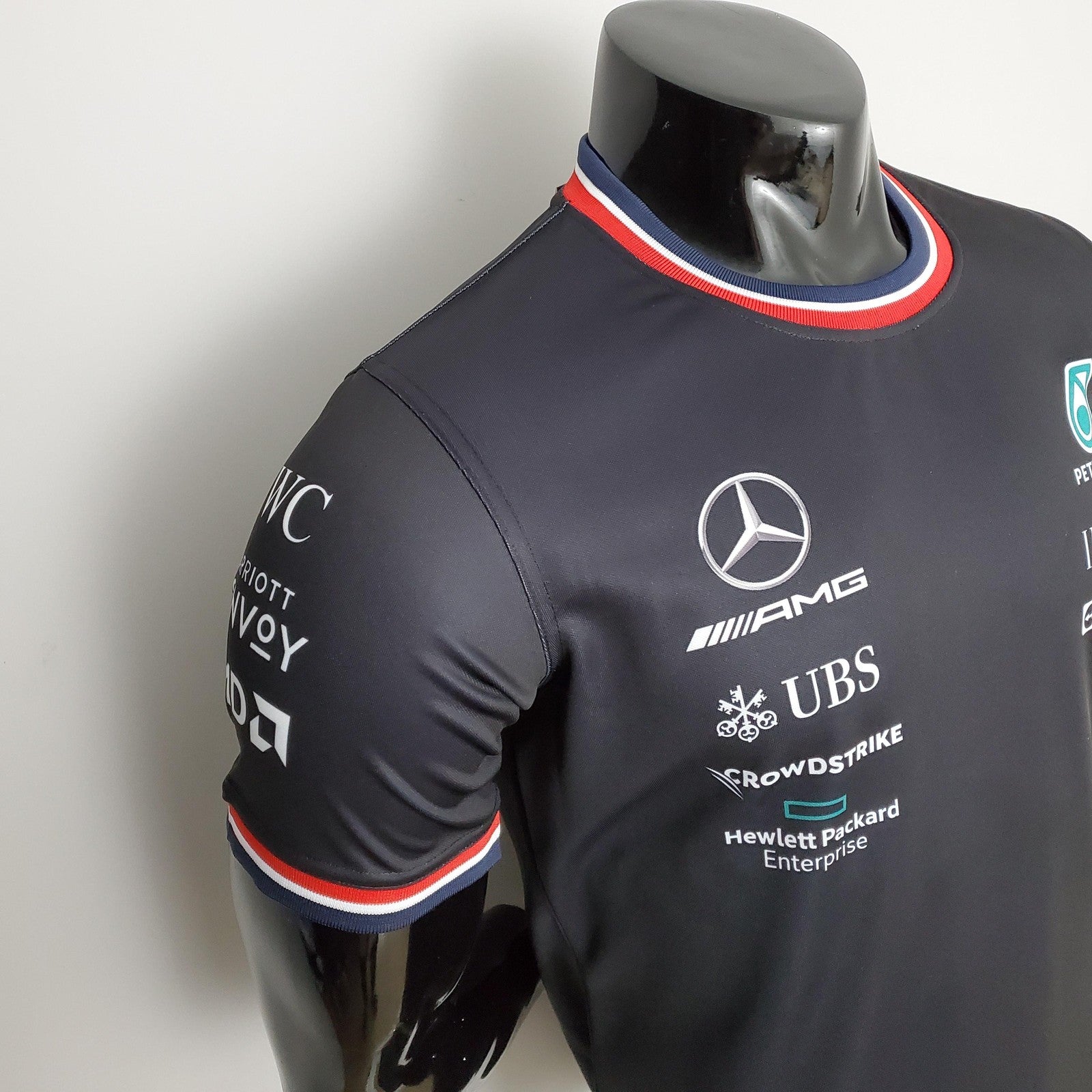 F1 Formula One 2022 Mercedes Black