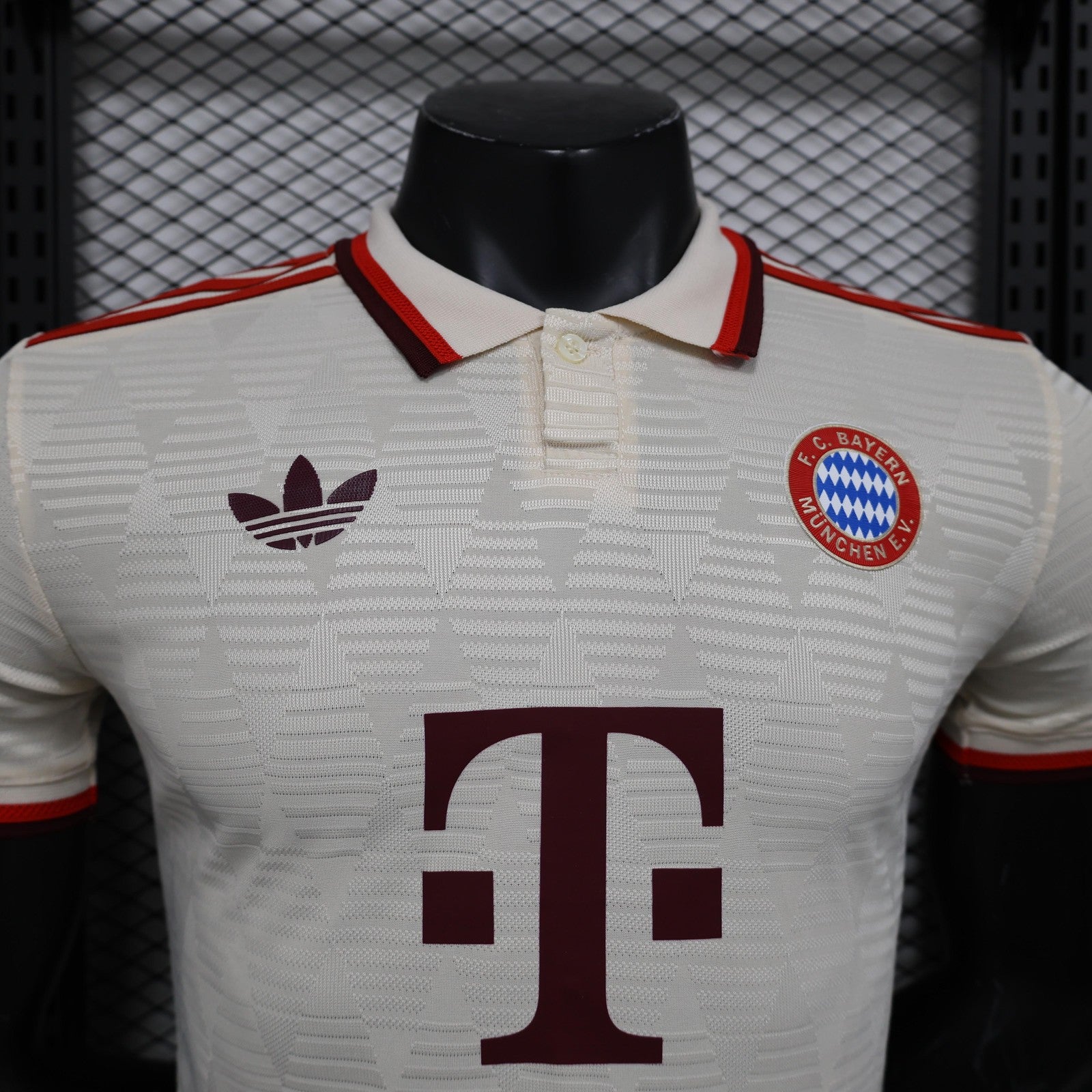 24 25 Player Bayern Munich Third Away