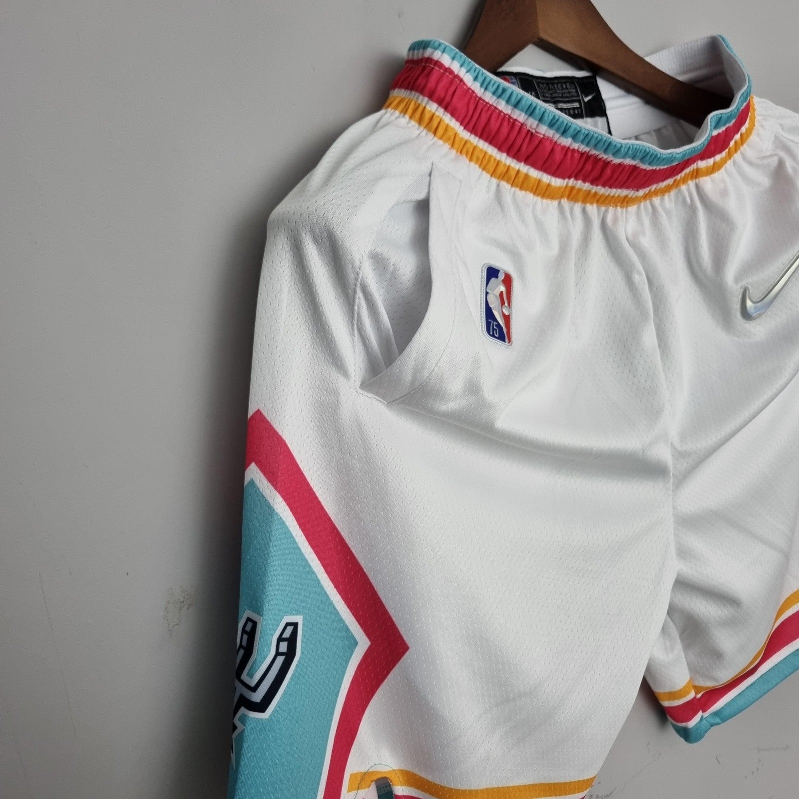 2022 San Antonio Spurs Urban Edition Calo Branco Nba