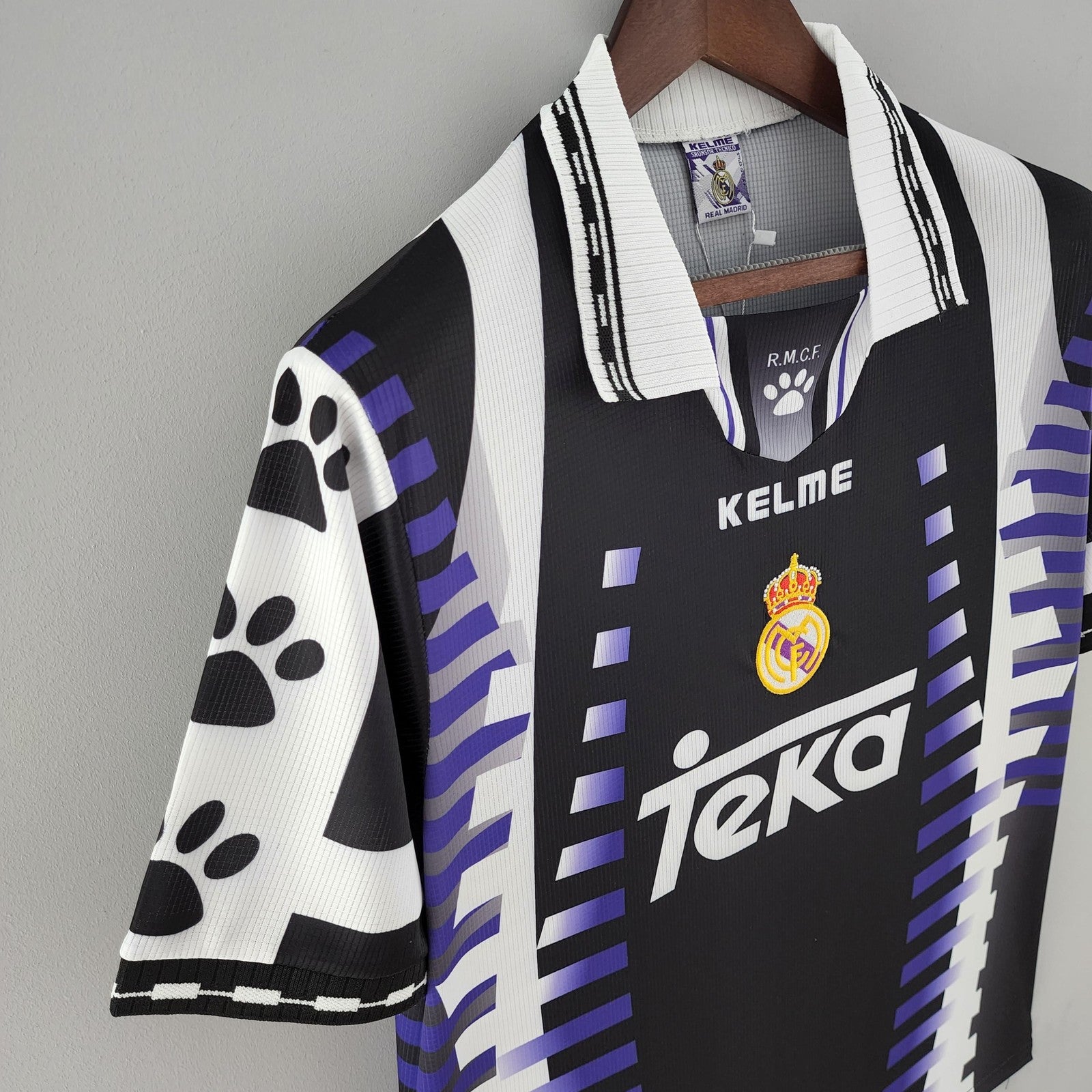 Retro Real Madrid 97 98 Third Away