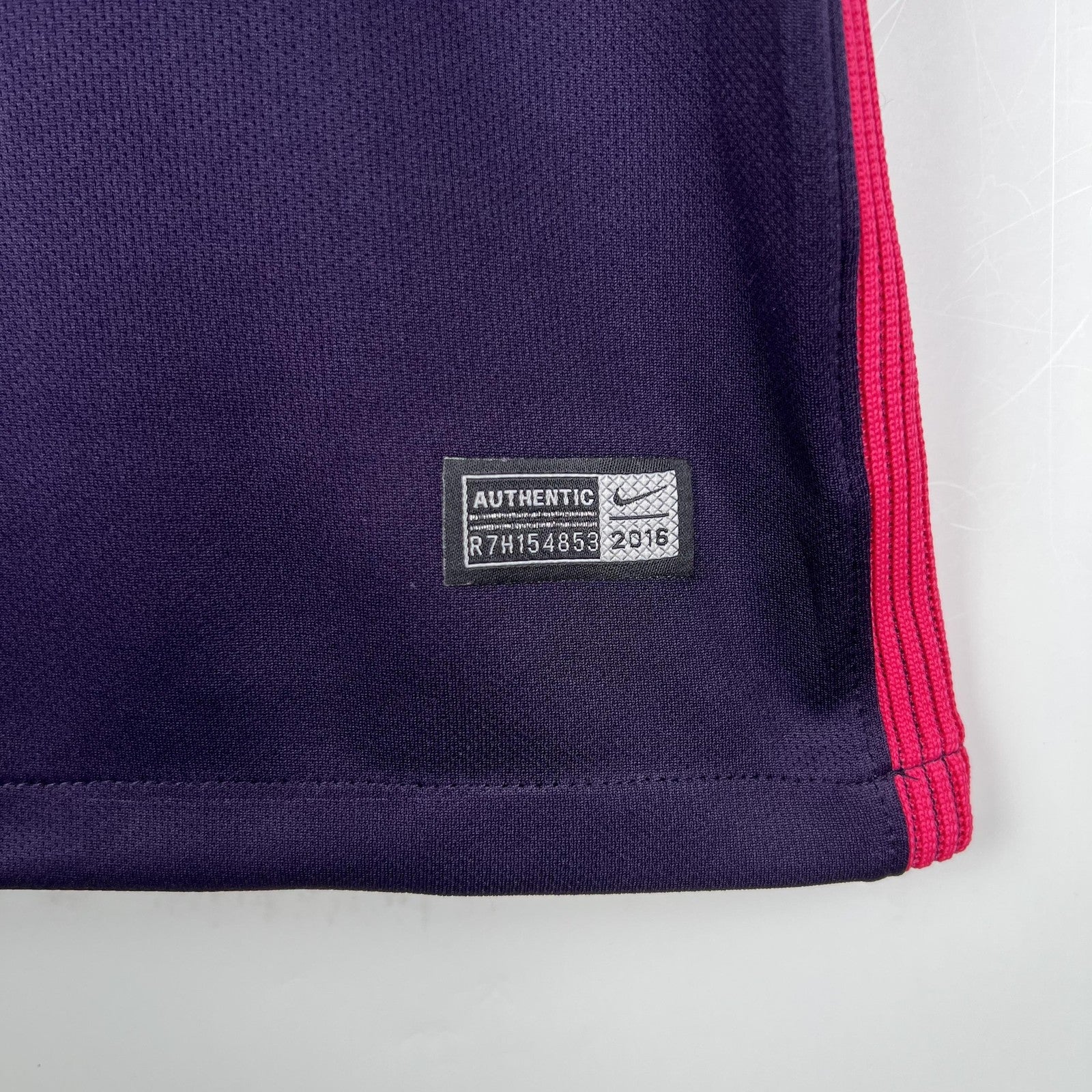 Retro Barcelona 16 17 Away