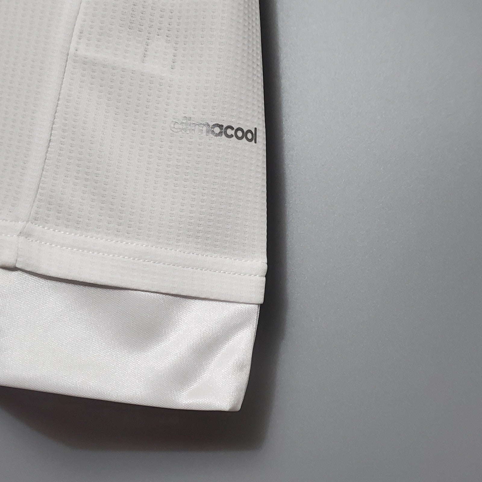 Retro Real Madrid 15 16 Home