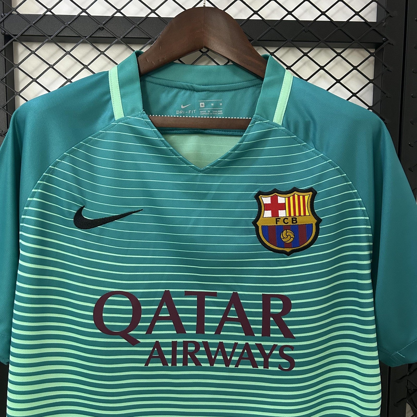 Retro Barcelona Third