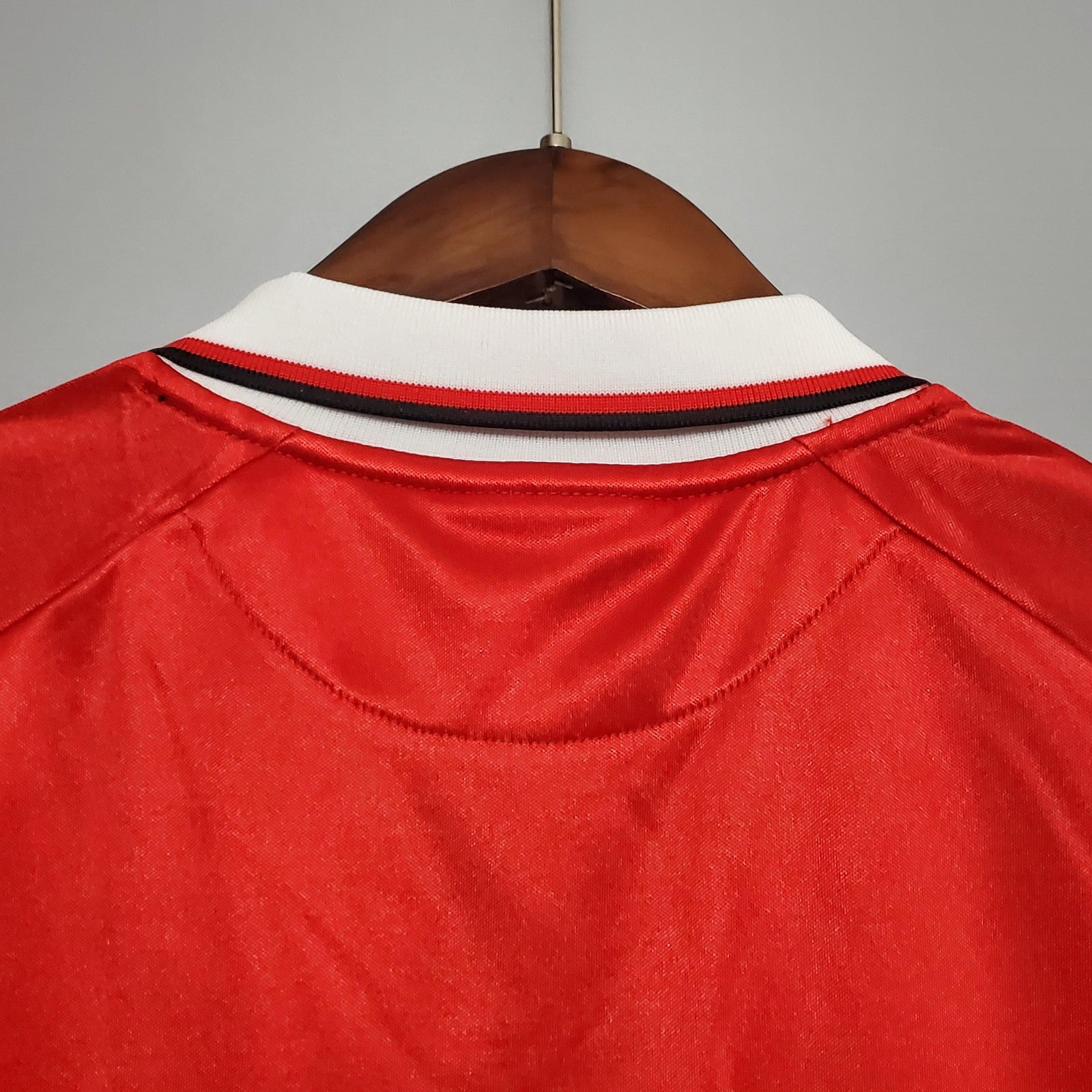 Retro 99 00 M U Home