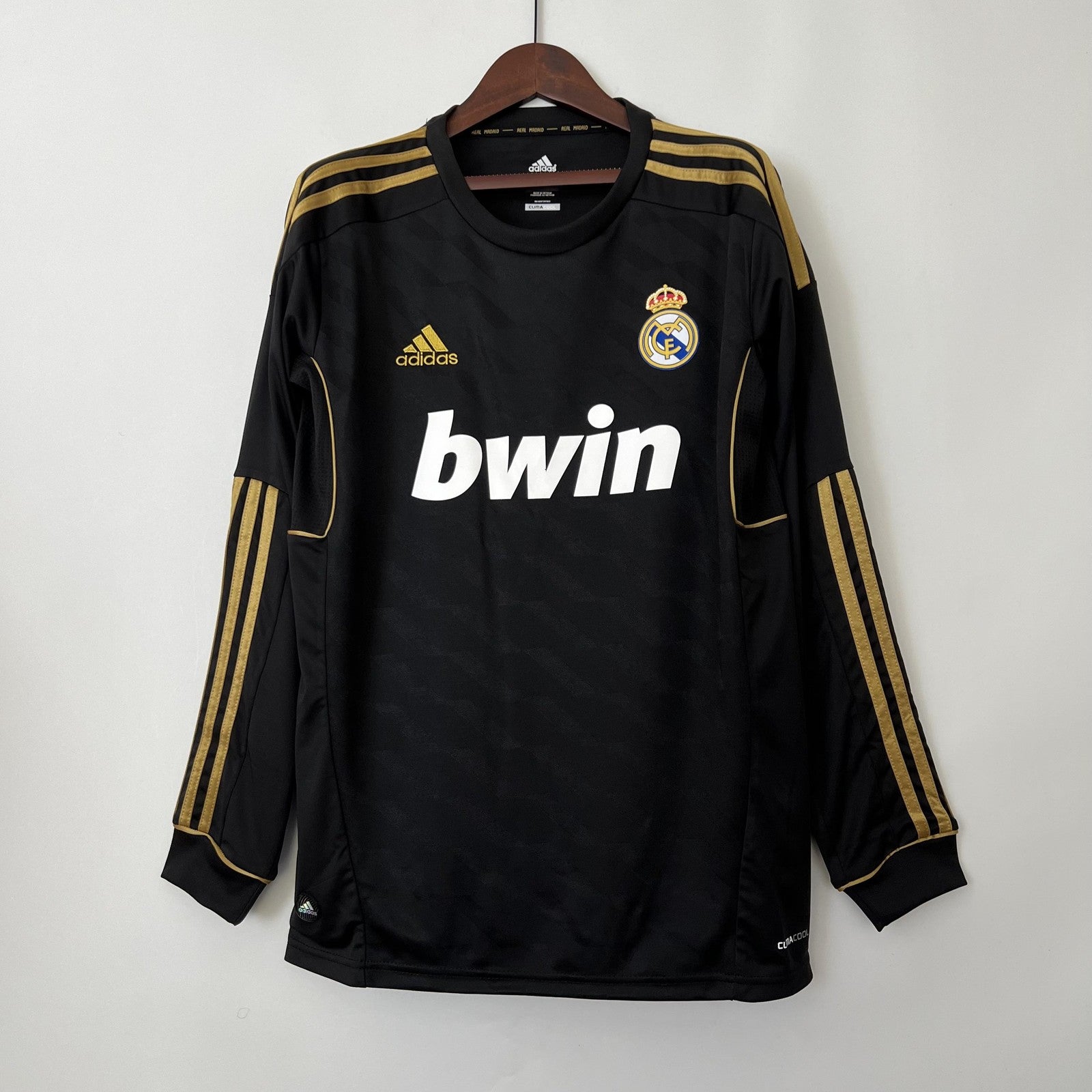 Retro Long Sleeve Real Madrid Away