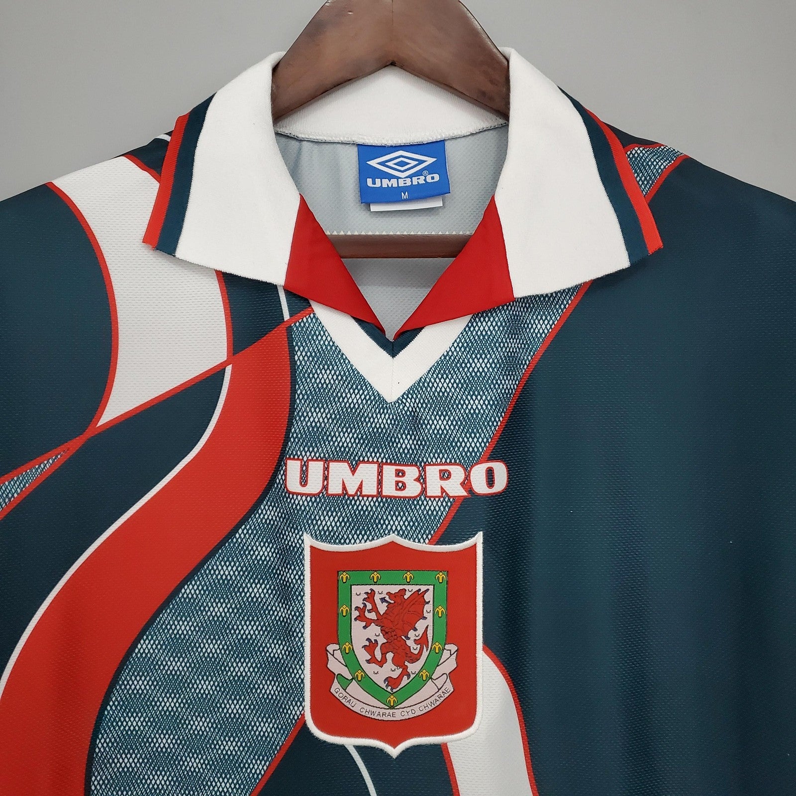 Retro Wales 94 95 Away
