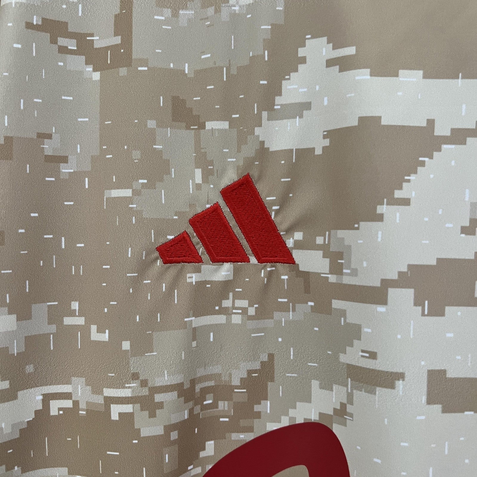 23 24 Nottingham Forest Training Wear