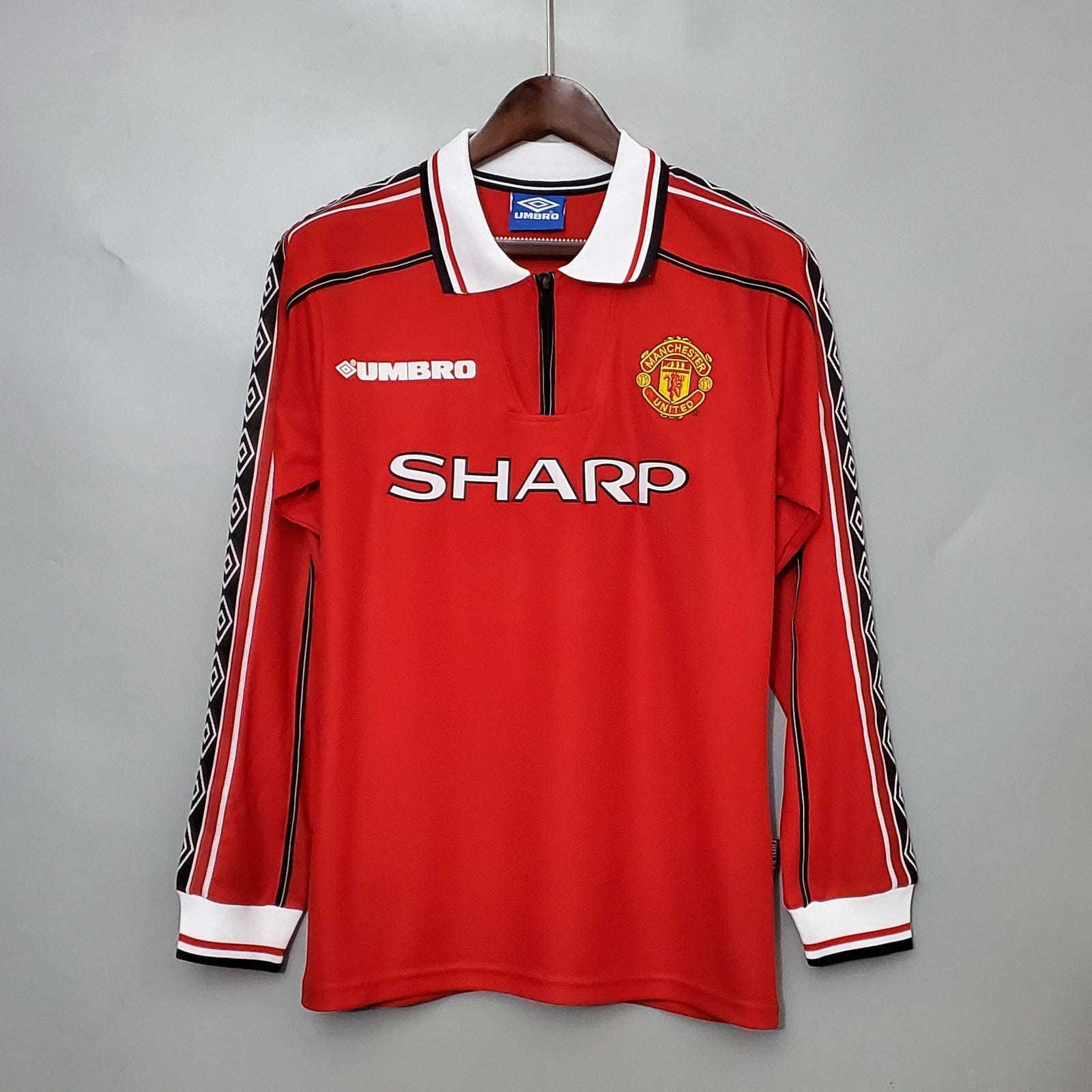 Retro Long Sleeved M U Home