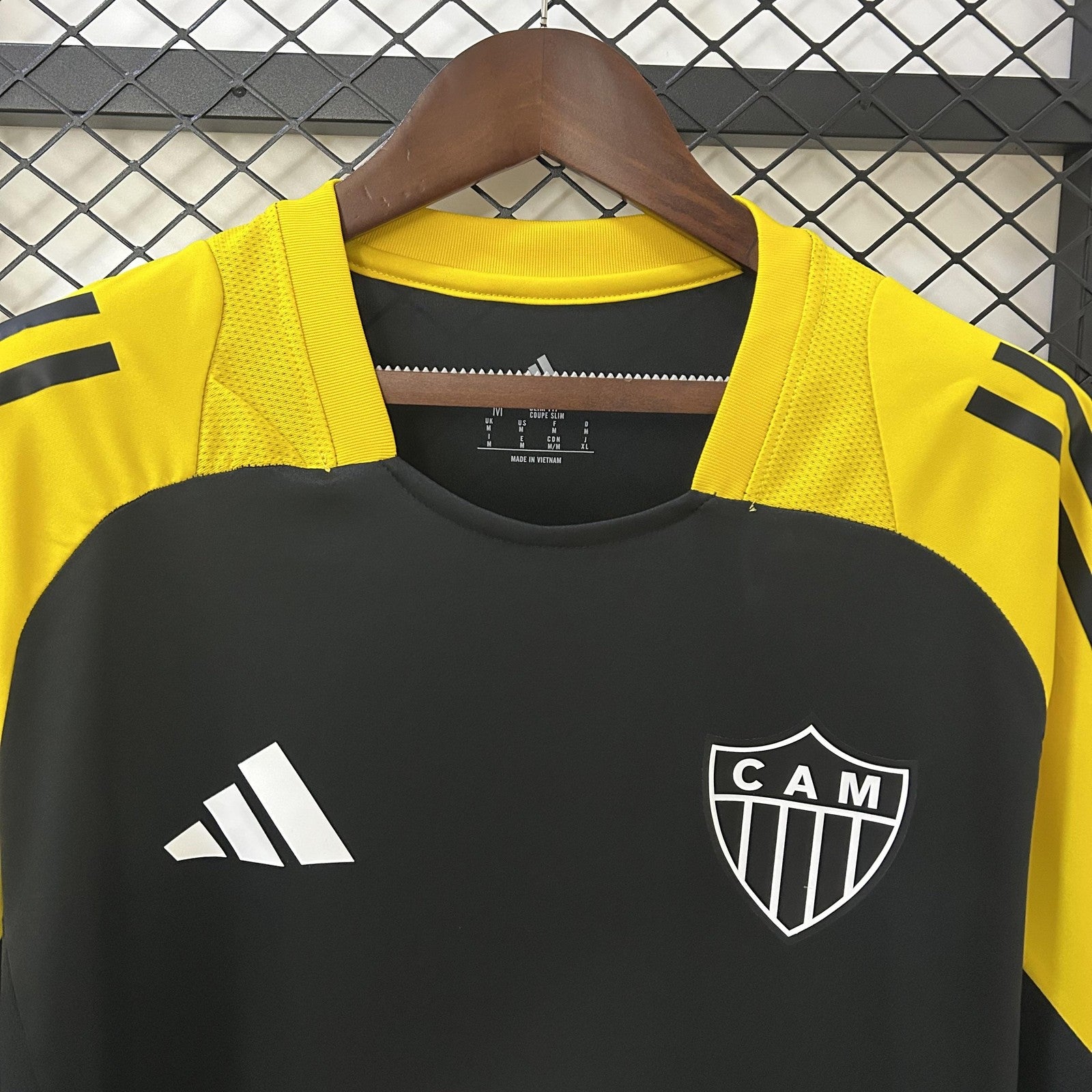 25 26 Atltico Mineiro Training Jersey Black