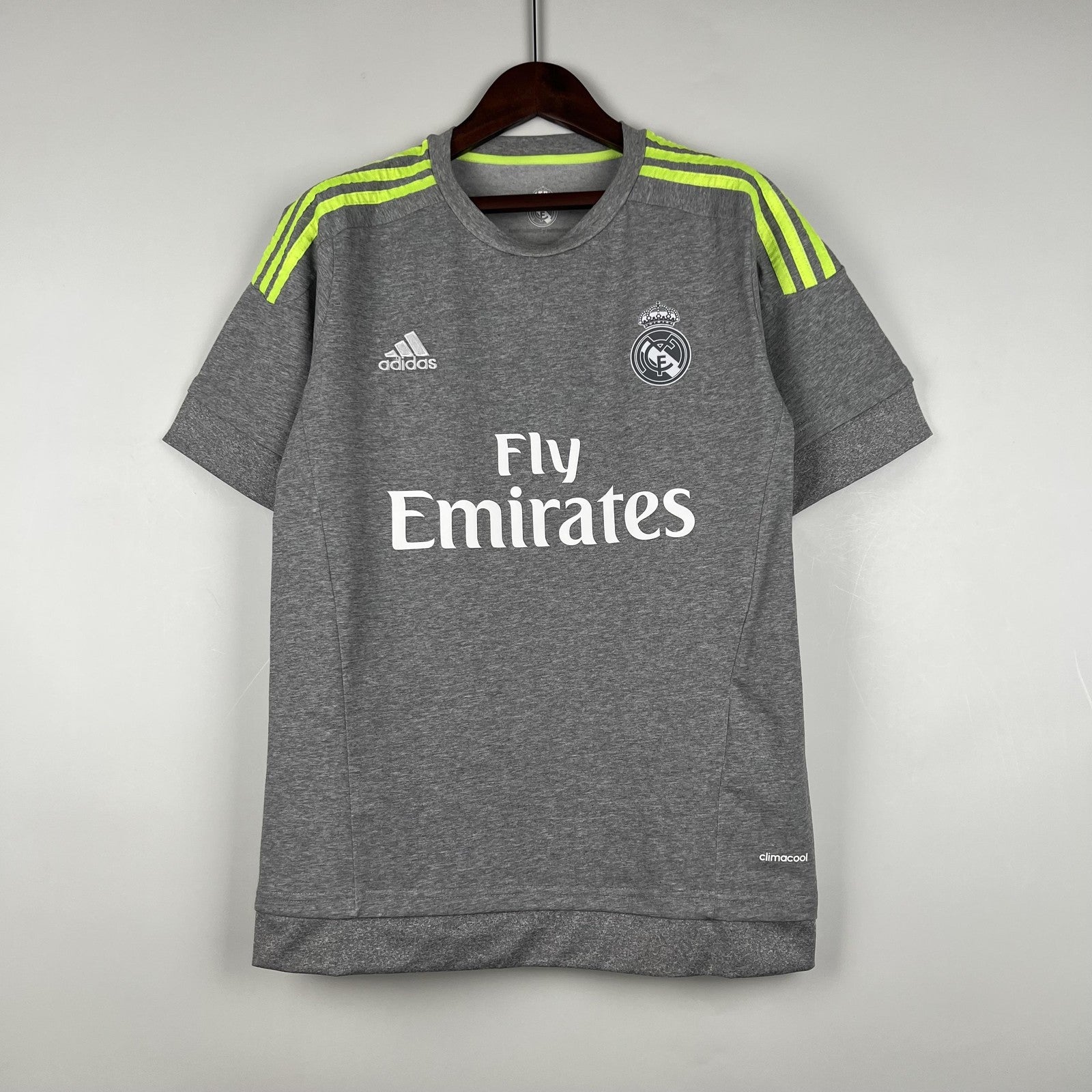 Retro Real Madrid 15 16 Away