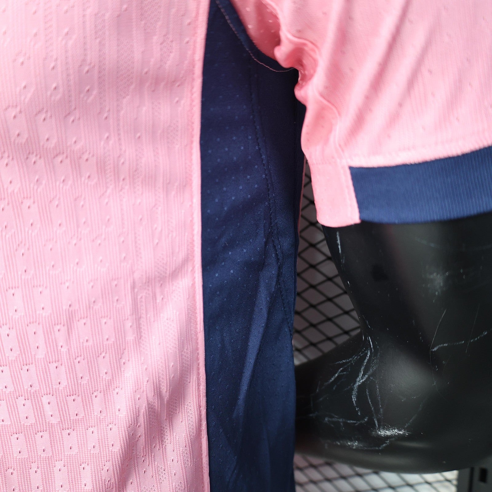 25 26 Player Barcelona Pink