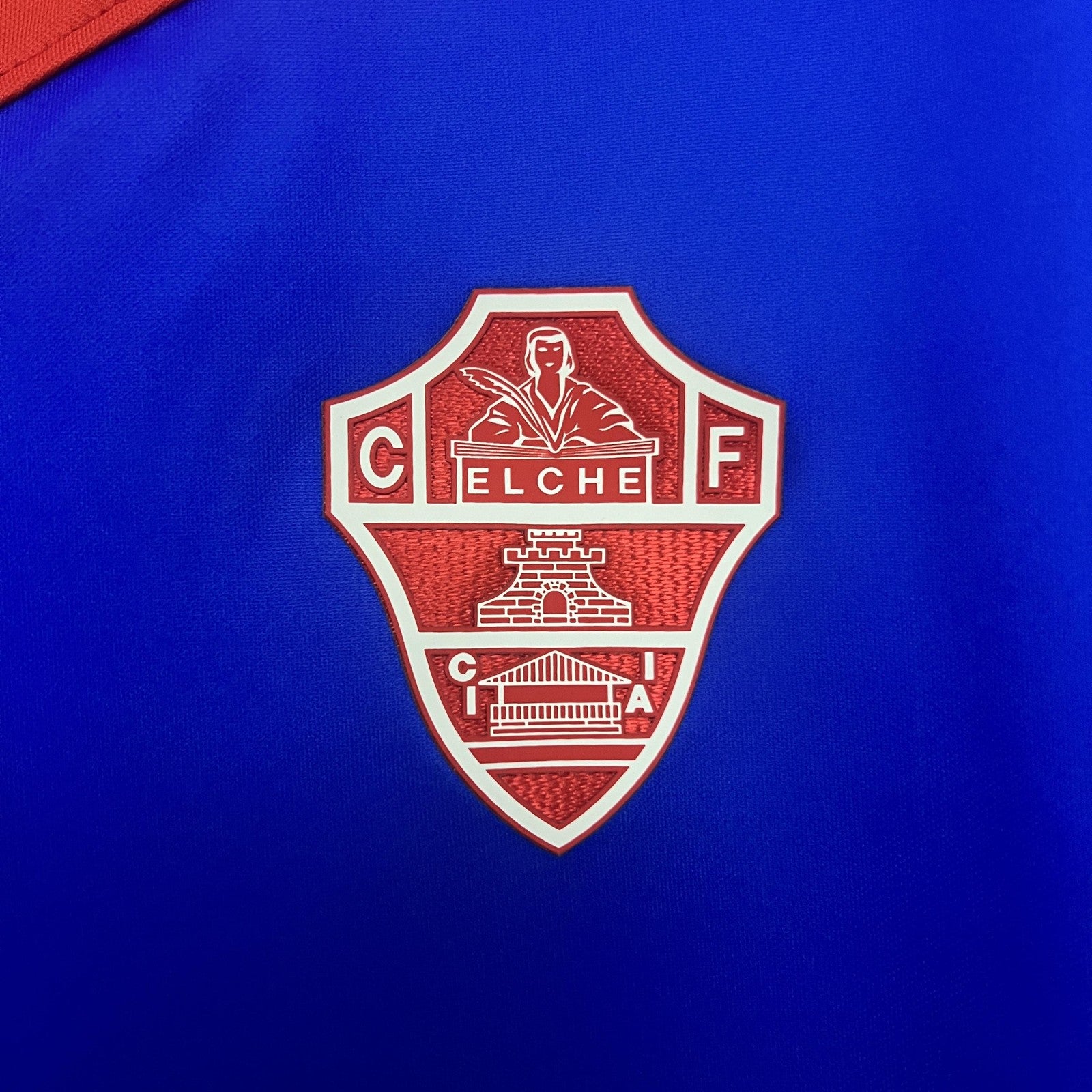 24 25 Elche Away
