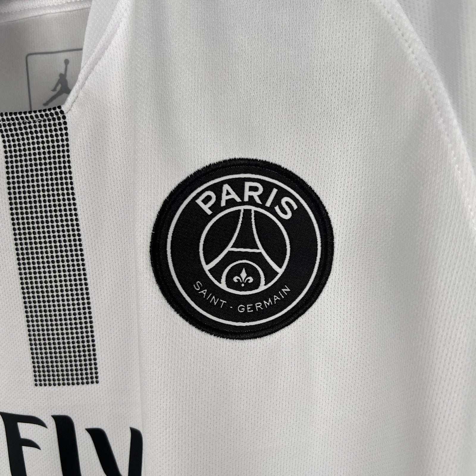 Retro Psg White