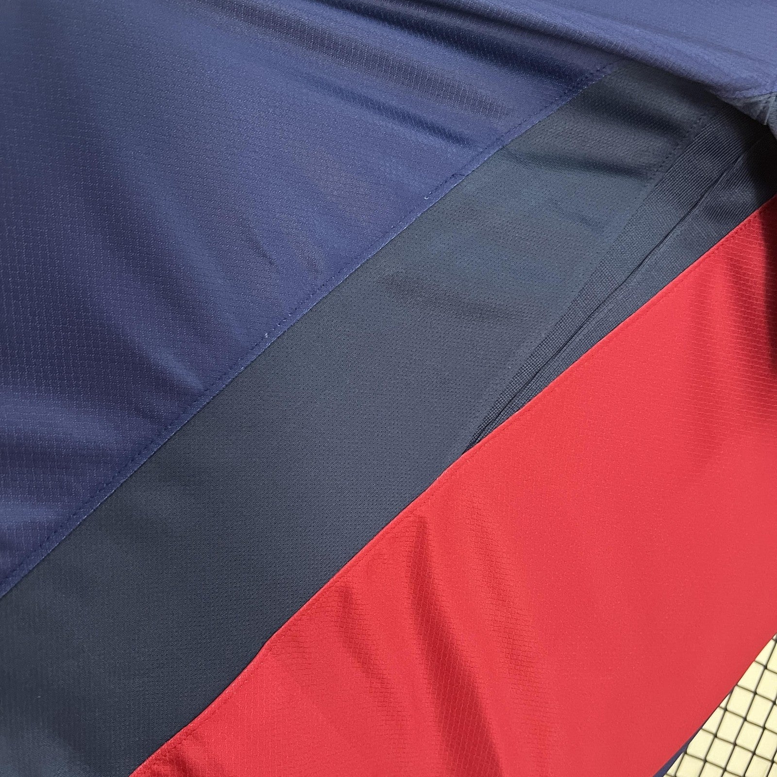 24 25 Barcelona Home 2