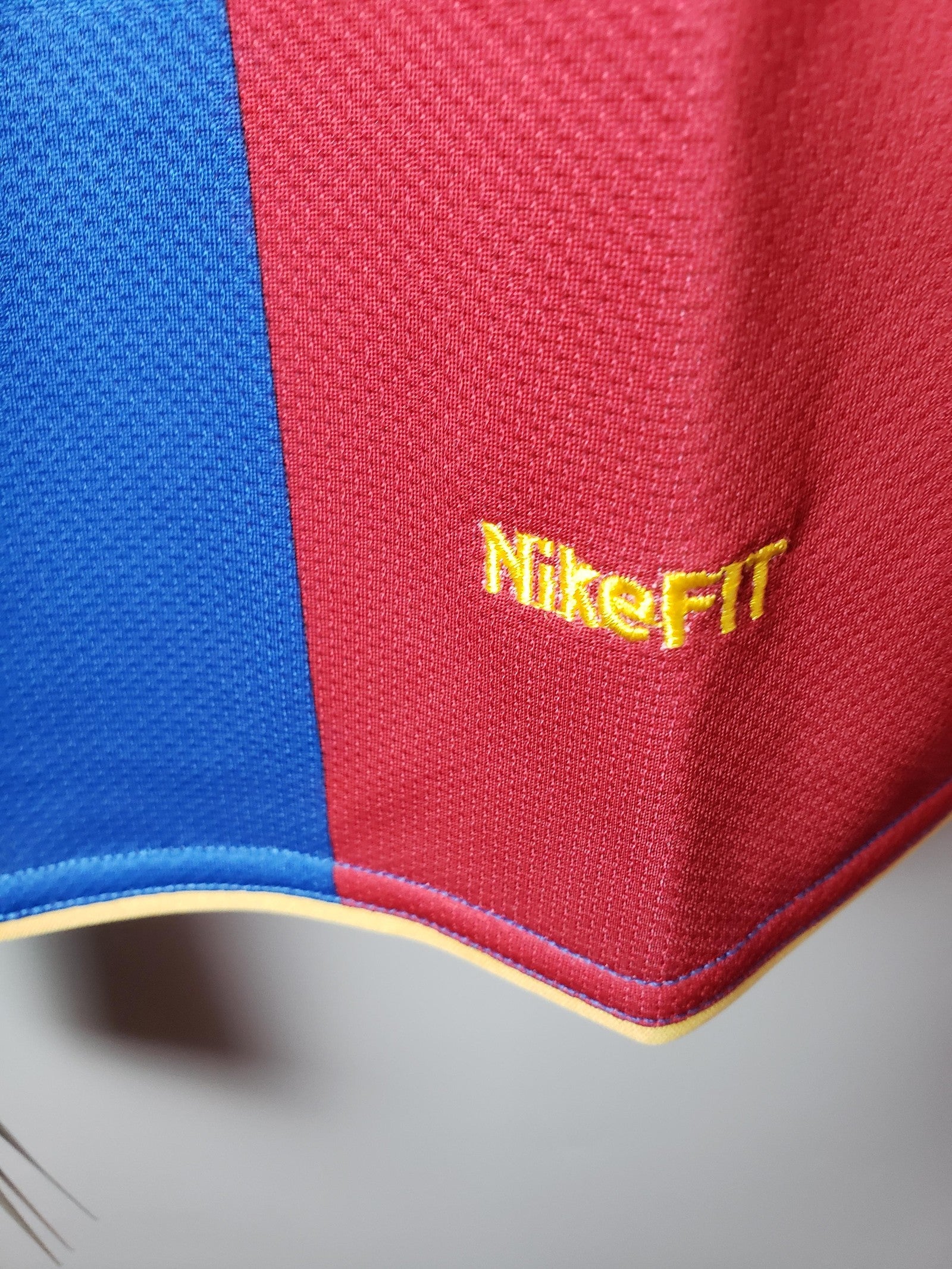 Retro Barcelona Long Sleeves Home