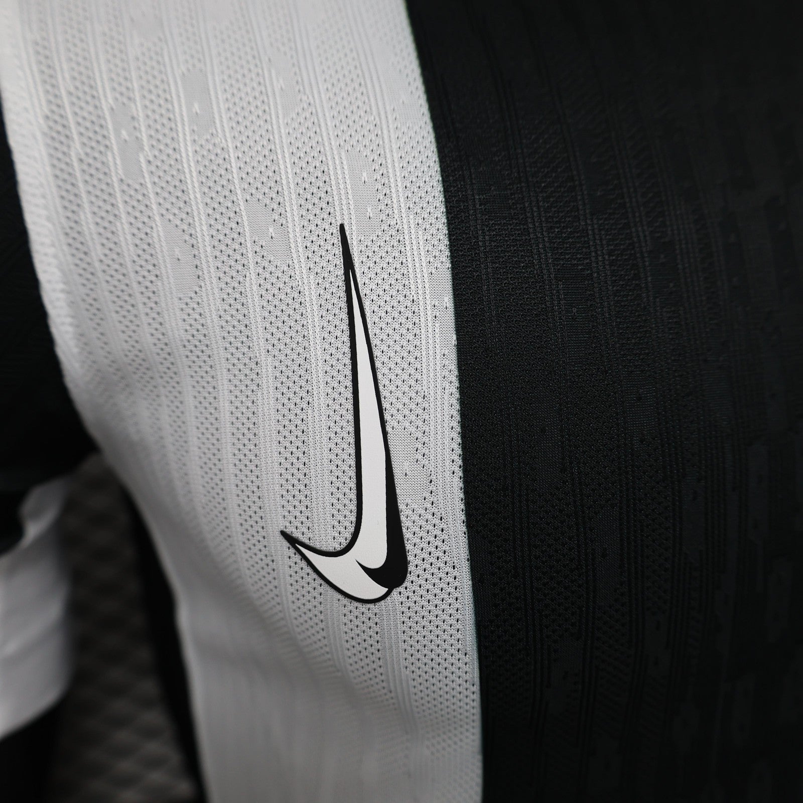 24 25 Player Corinthians Third Away