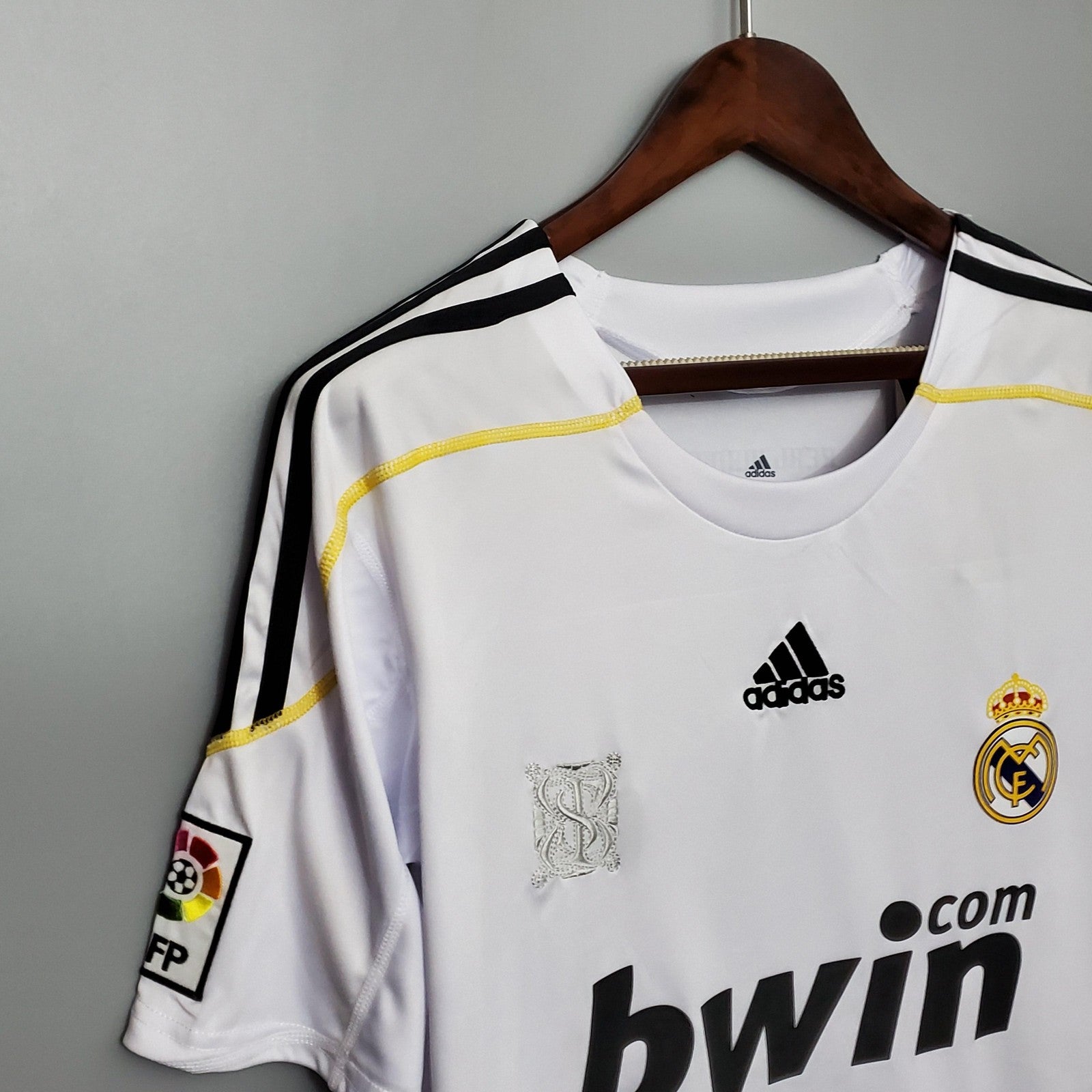 Retro Real Madrid 09 10 Home