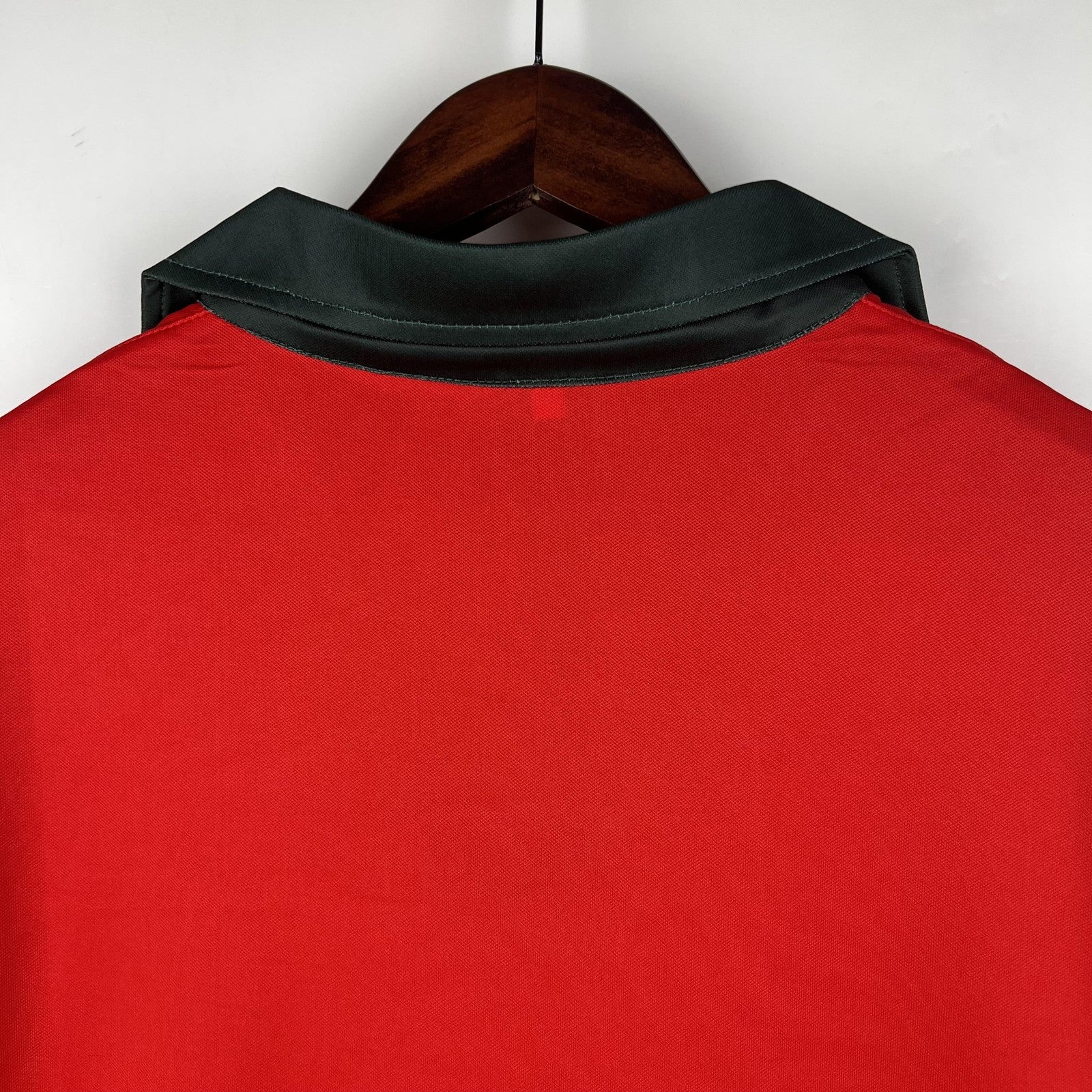 Retro Portugal 1972 Home