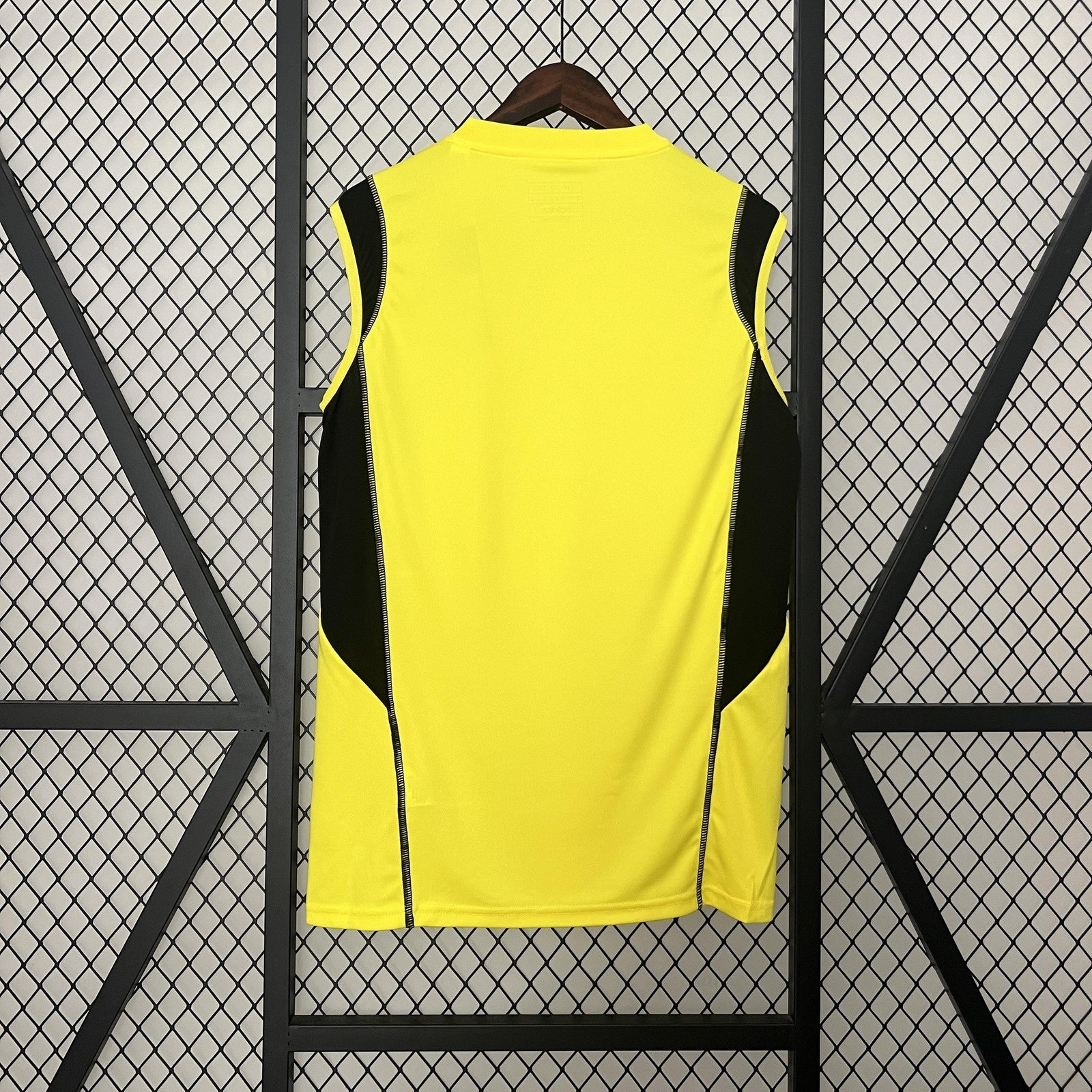 24 25 Vest Flamenco Training Wear Yellow