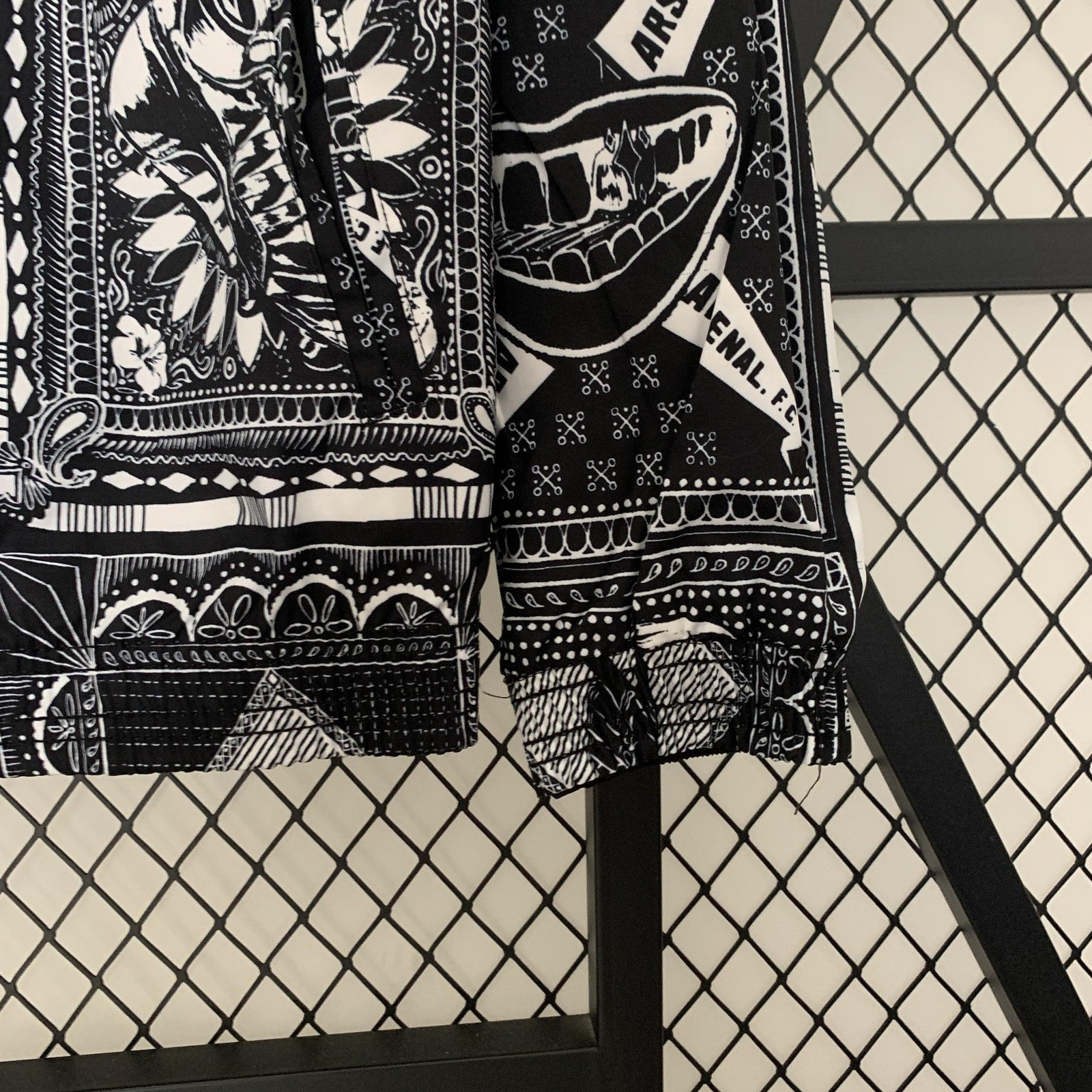 23 24 Arsenal Trench Coat Reversible 2