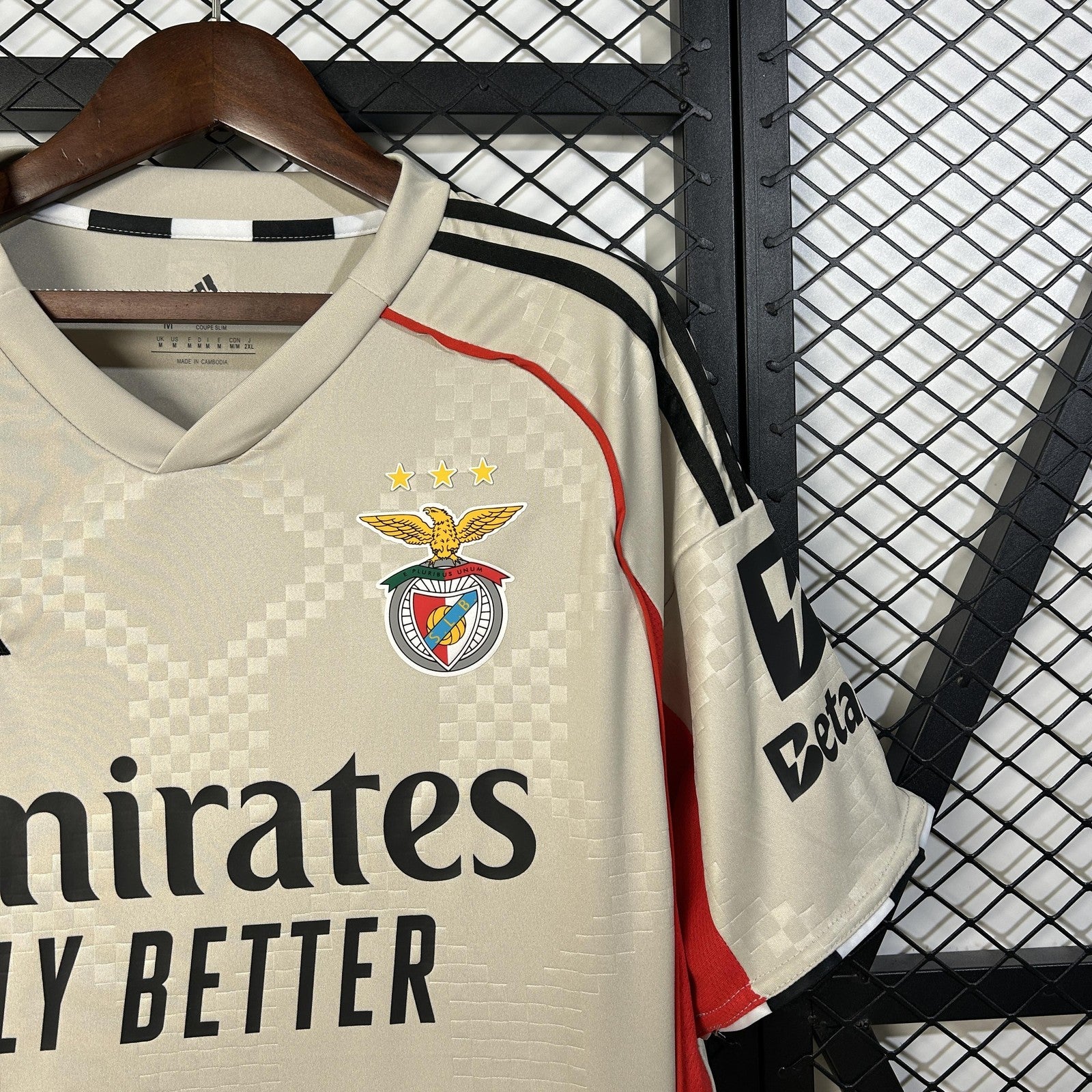 25 26 Benfica Away