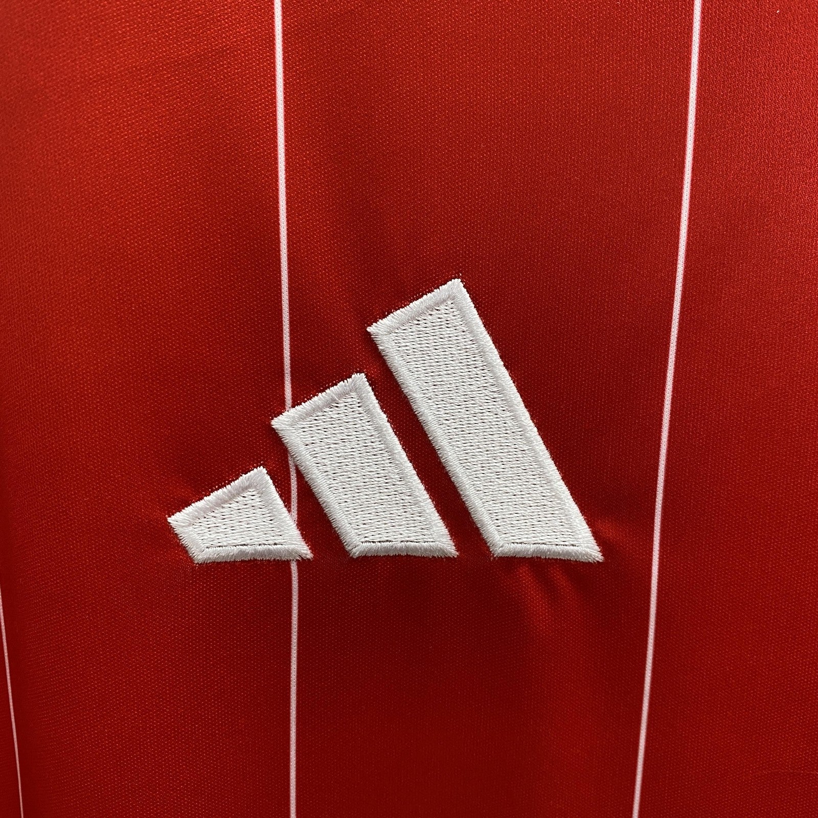 24 25 Kolo Third Away