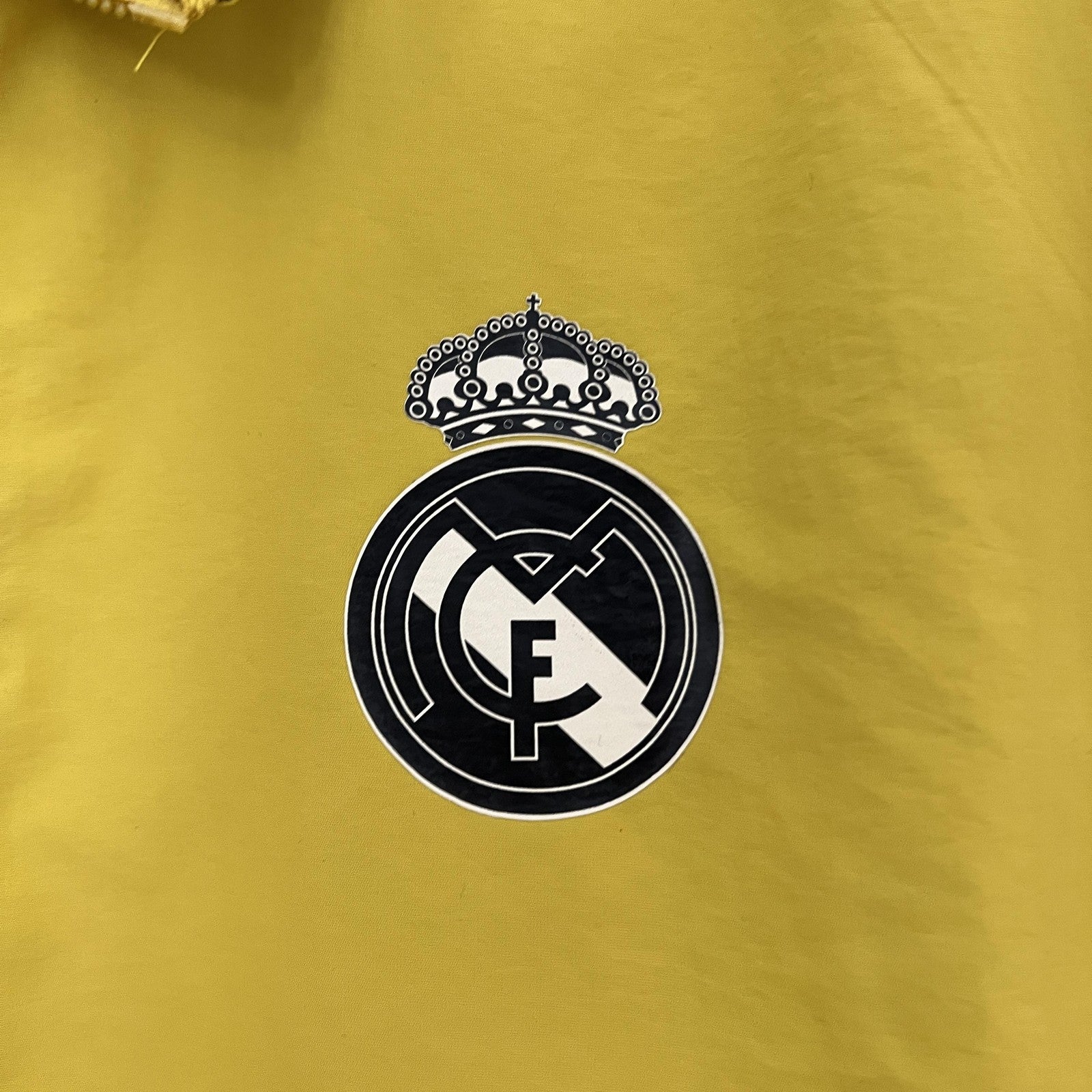 24 25 Real Madrid Trench Coat Reversible 2