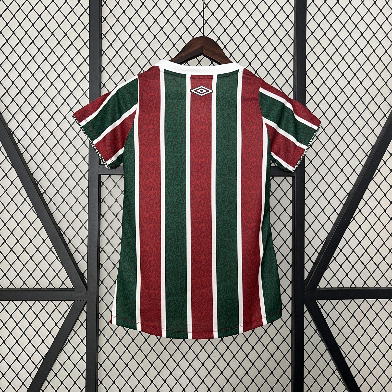 24 25 Women Fluminense Home