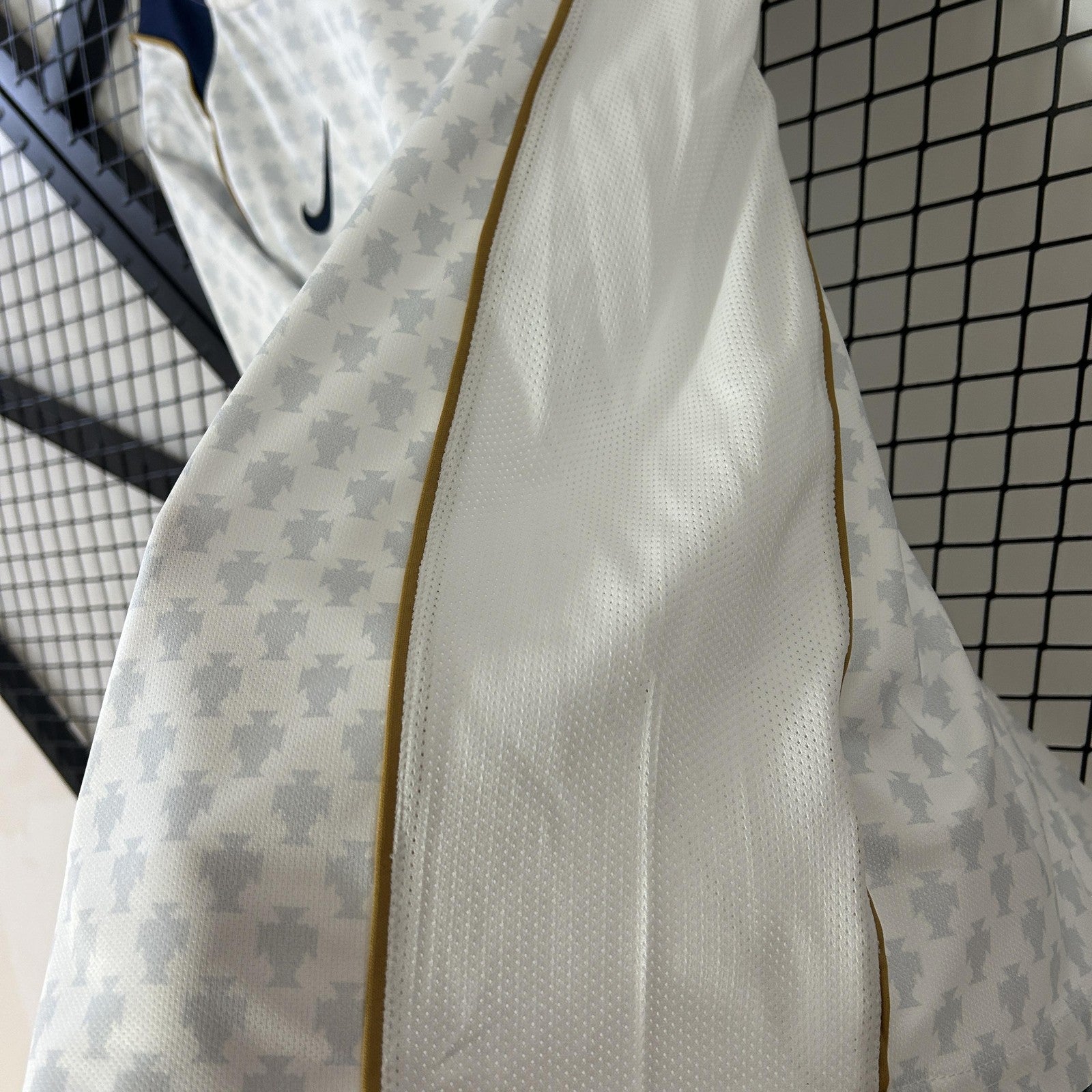 Retro Portugal 2004 Away