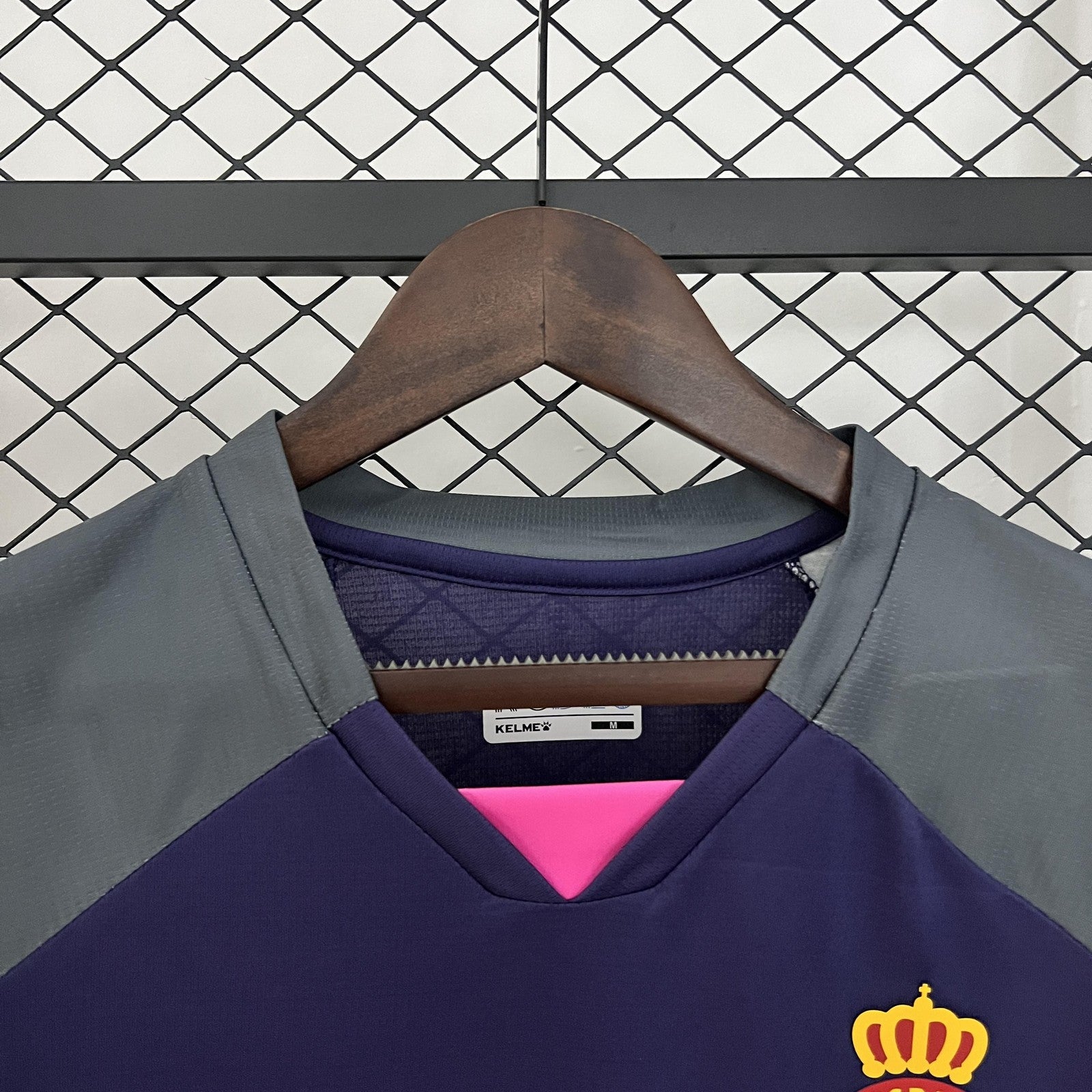 24 25 Spanish Special Edition