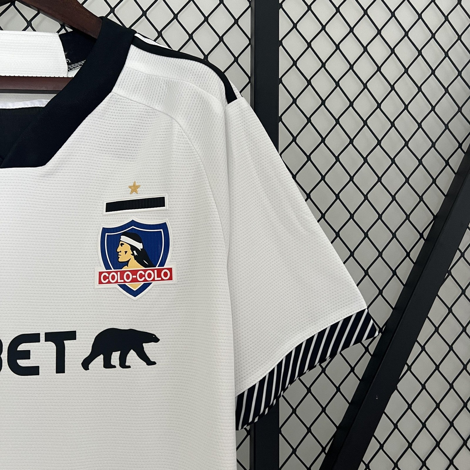 24 25 Colo Colo Home
