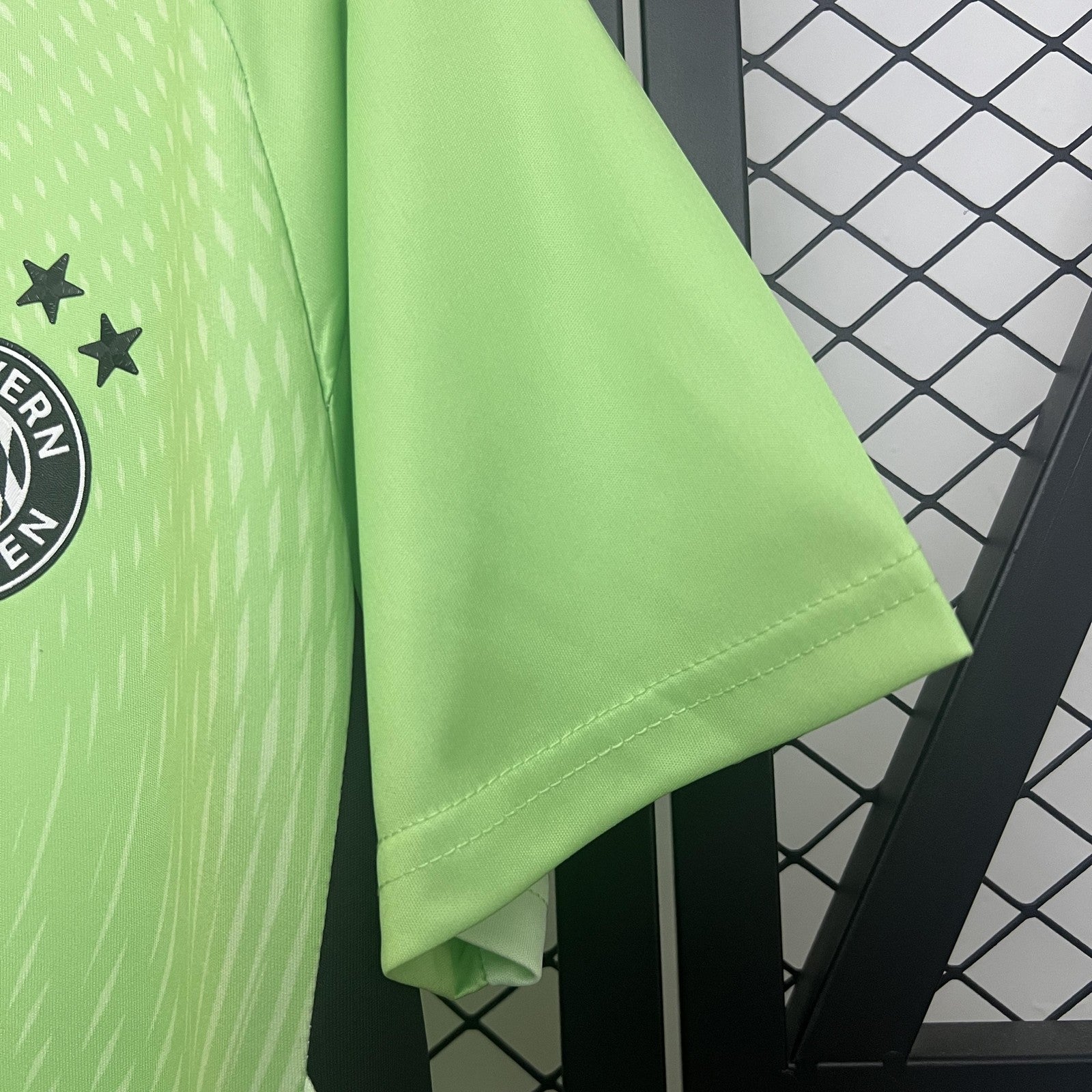 25 26 Bayern Munich Goalkeeper Green