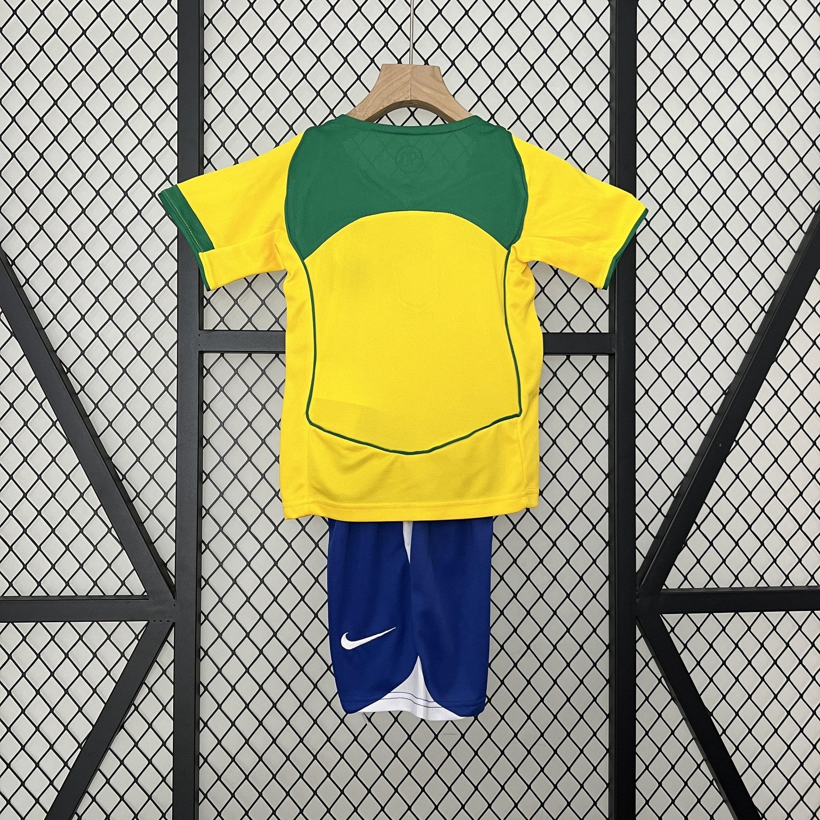 Kids Brazil 2004 Home