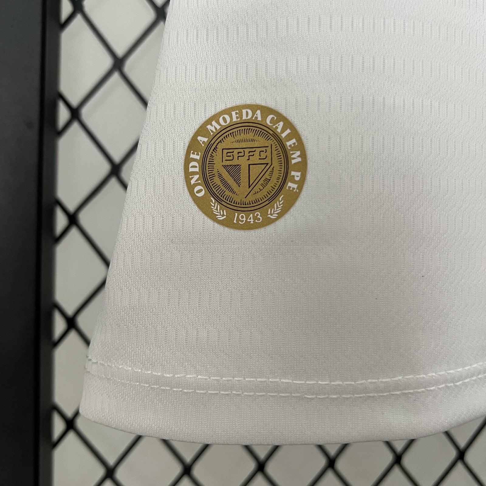 24 25 Women Sao Paulo Home