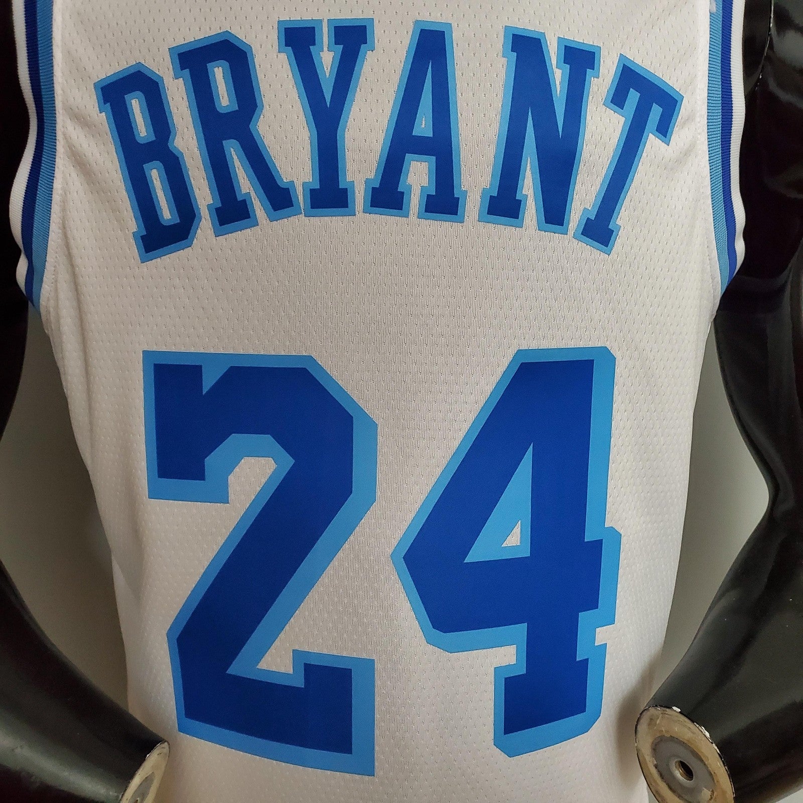 Retro Night Bryant #24 Los Angeles Lakers White Nba Jersey Nike Connect Recognition 2