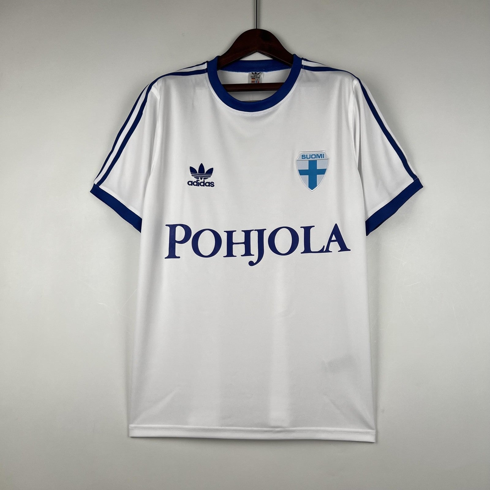Retro Finland 1982 Home