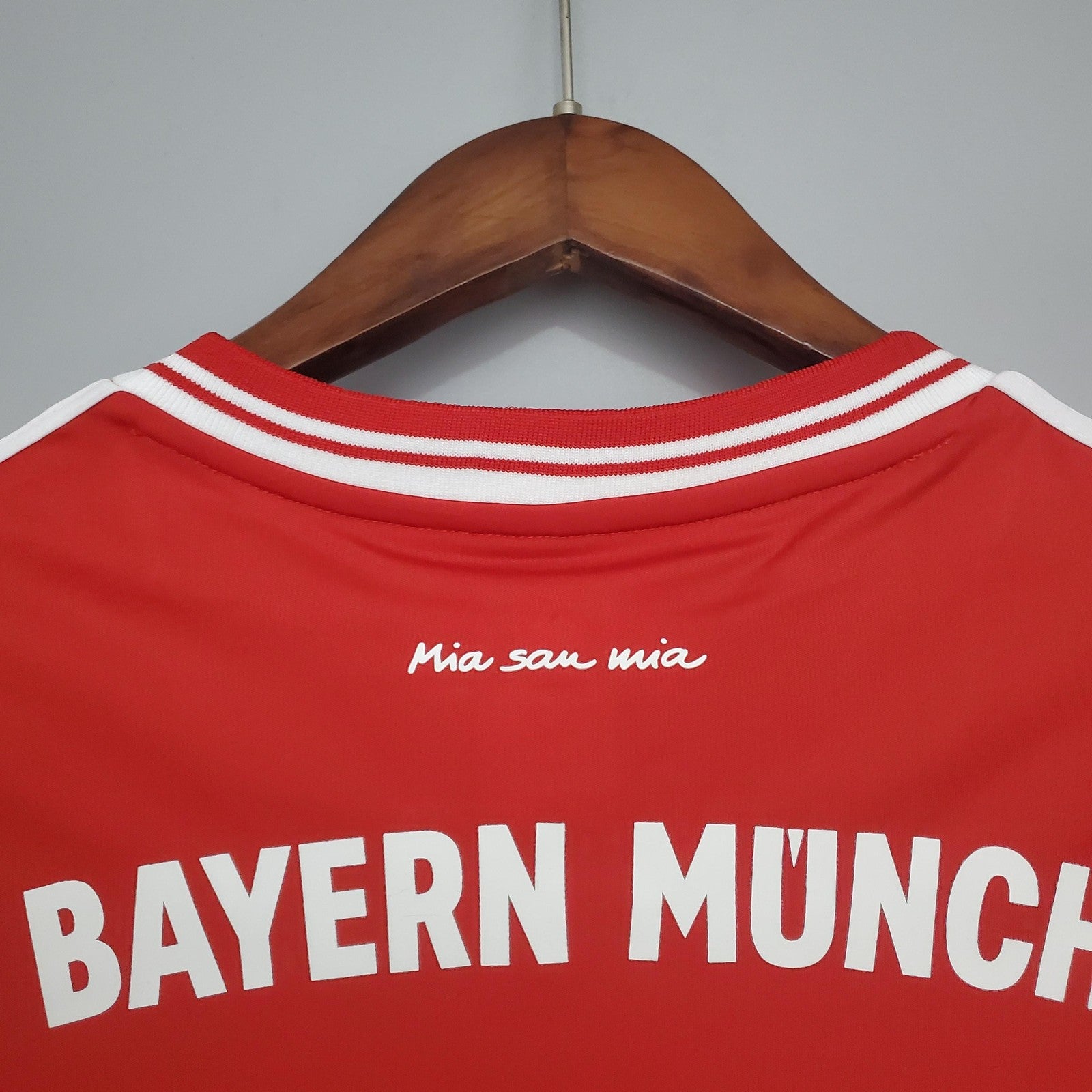 Retro Long Sleeve Bayern Munich Champions League Home