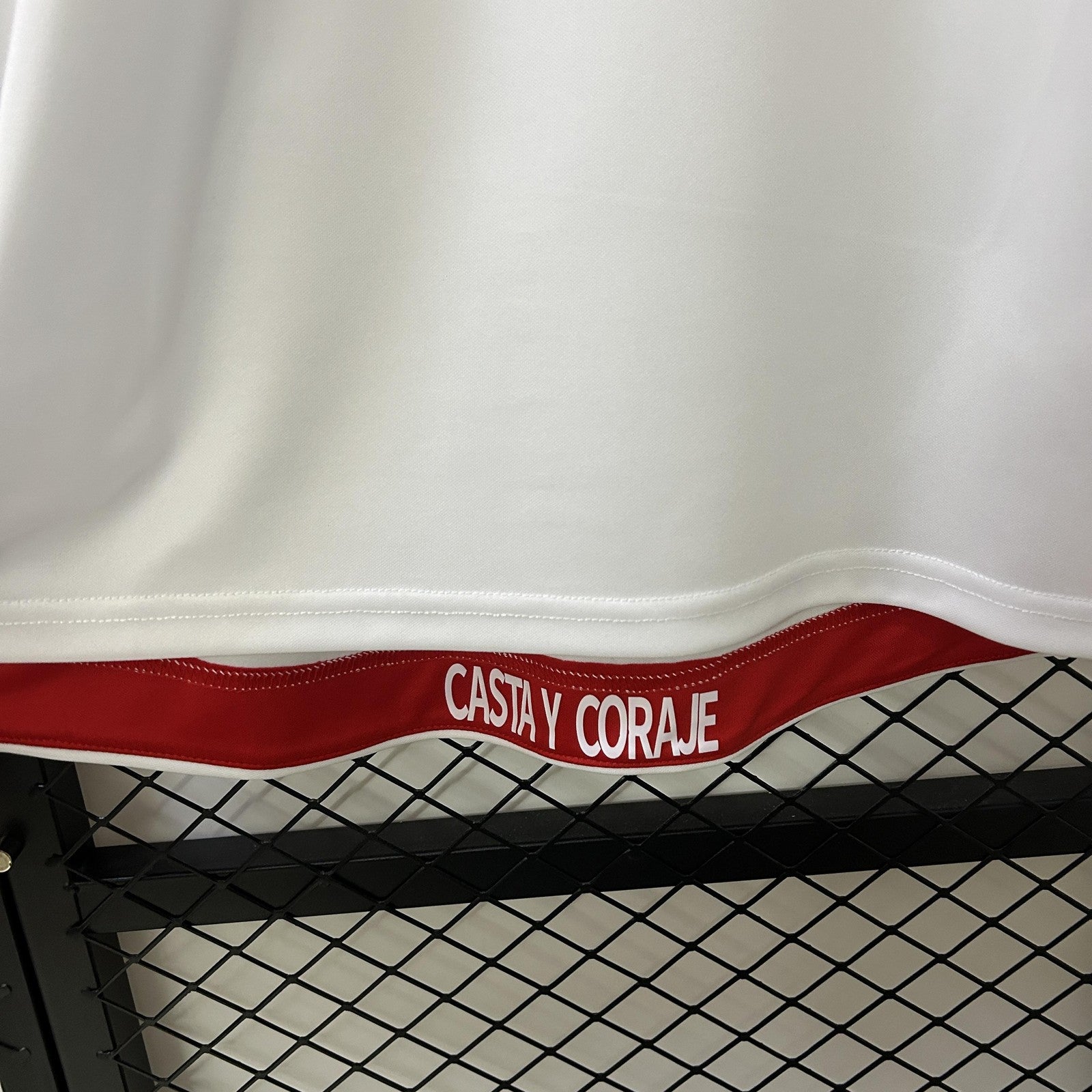 Retro Sevilla 12 13 Home