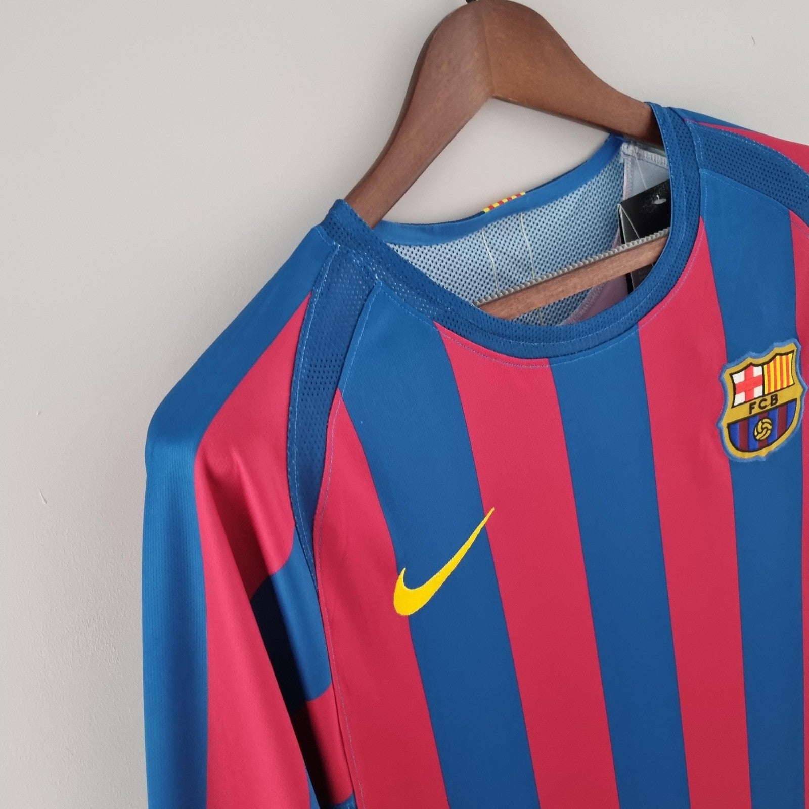 Retro Barcelona Long Sleeve Home