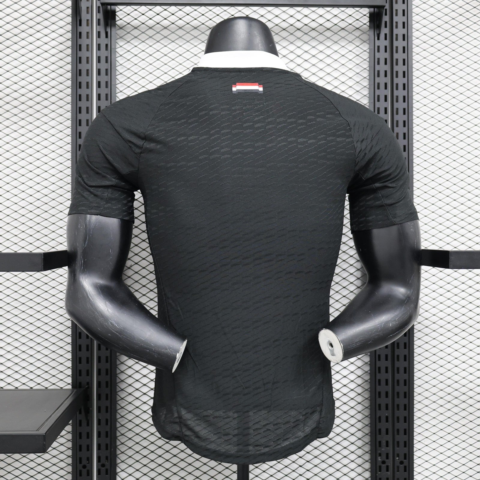 24 25 Player M U Black