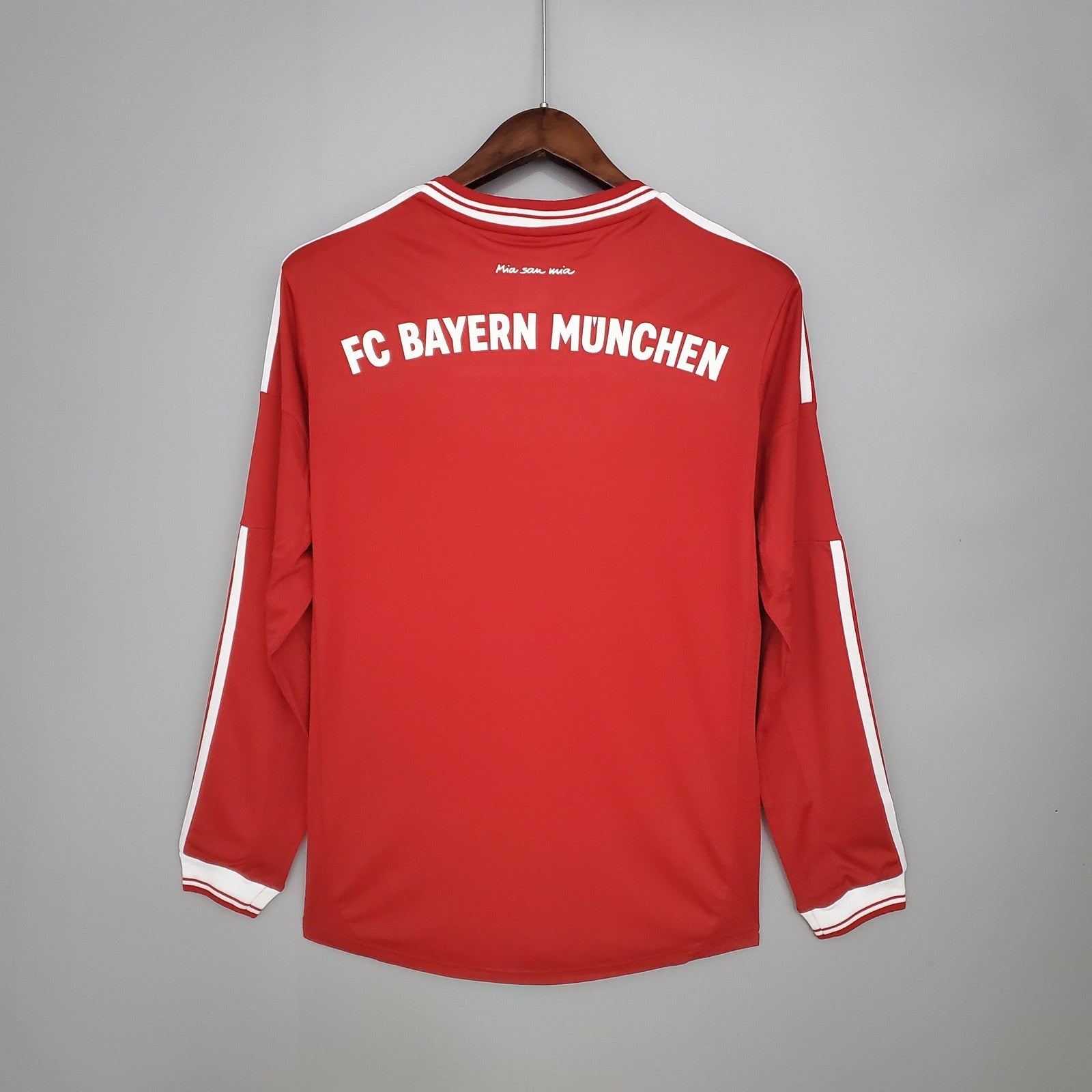 Retro Long Sleeve Bayern Munich Champions League Home