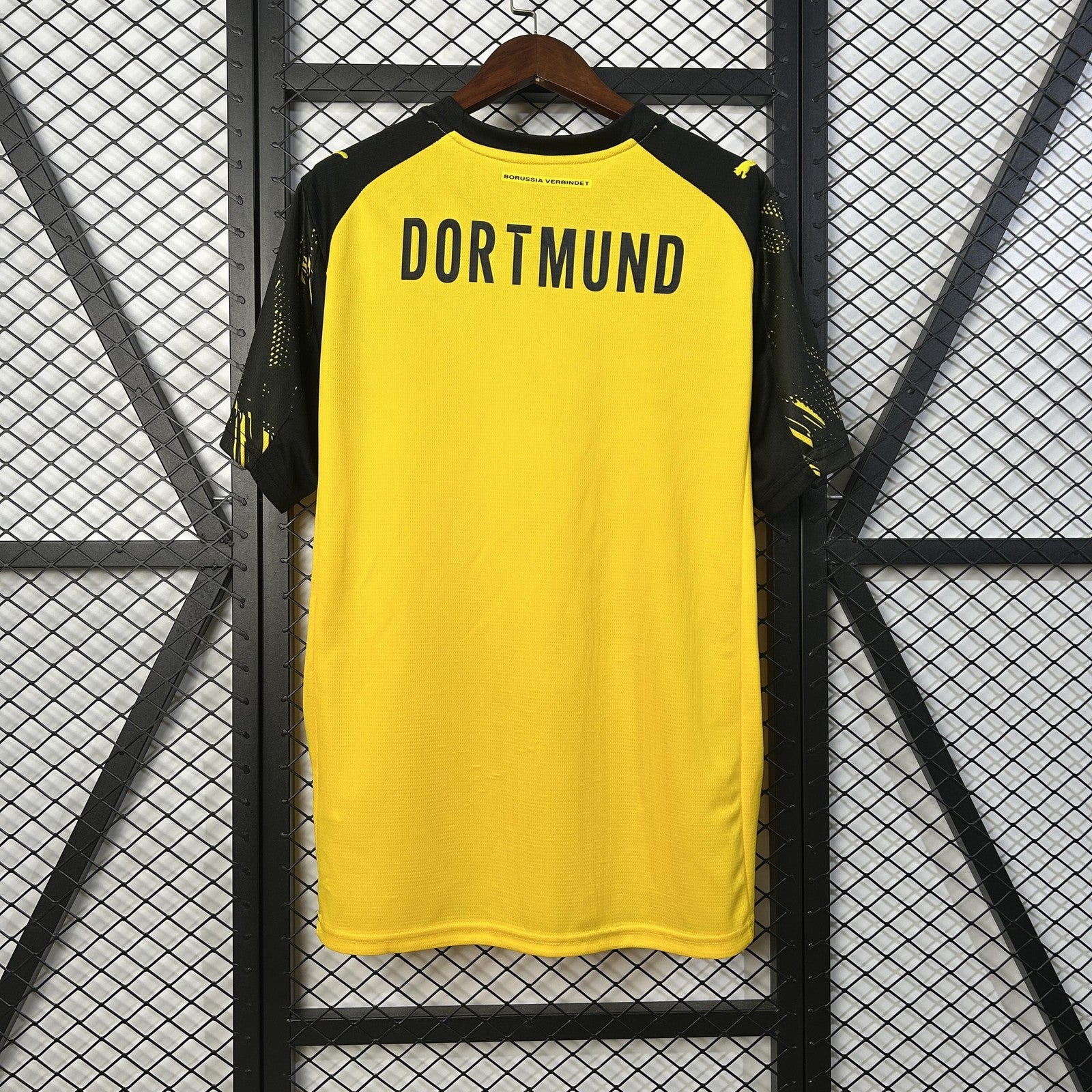 25 26 Dortmund Home