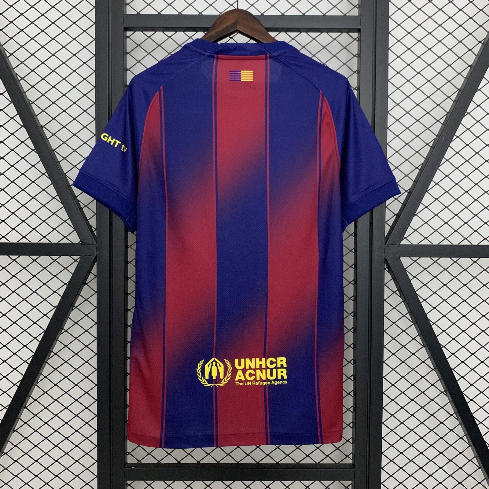 25 26 Barcelona Home