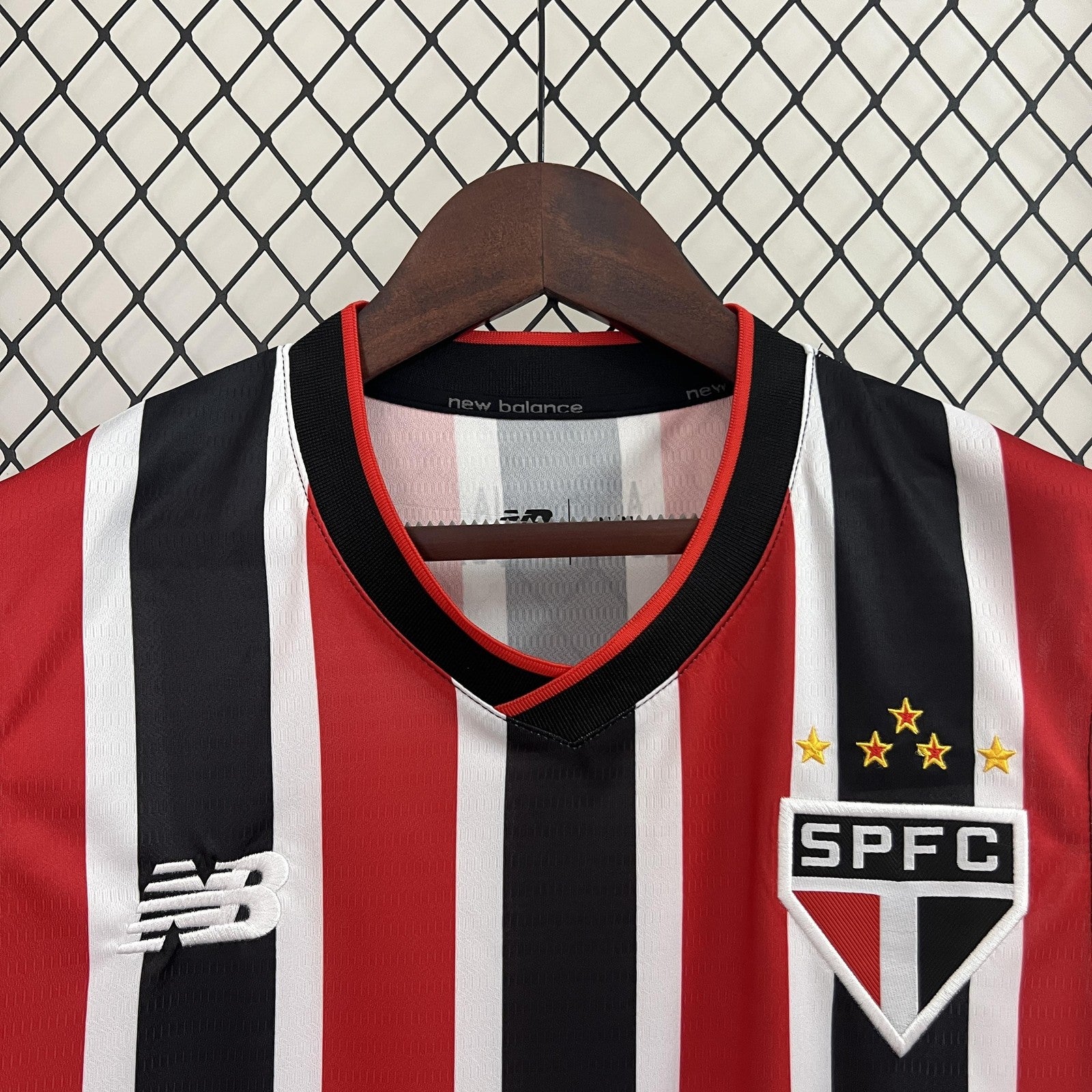 24 25 Vest Sao Paulo Away
