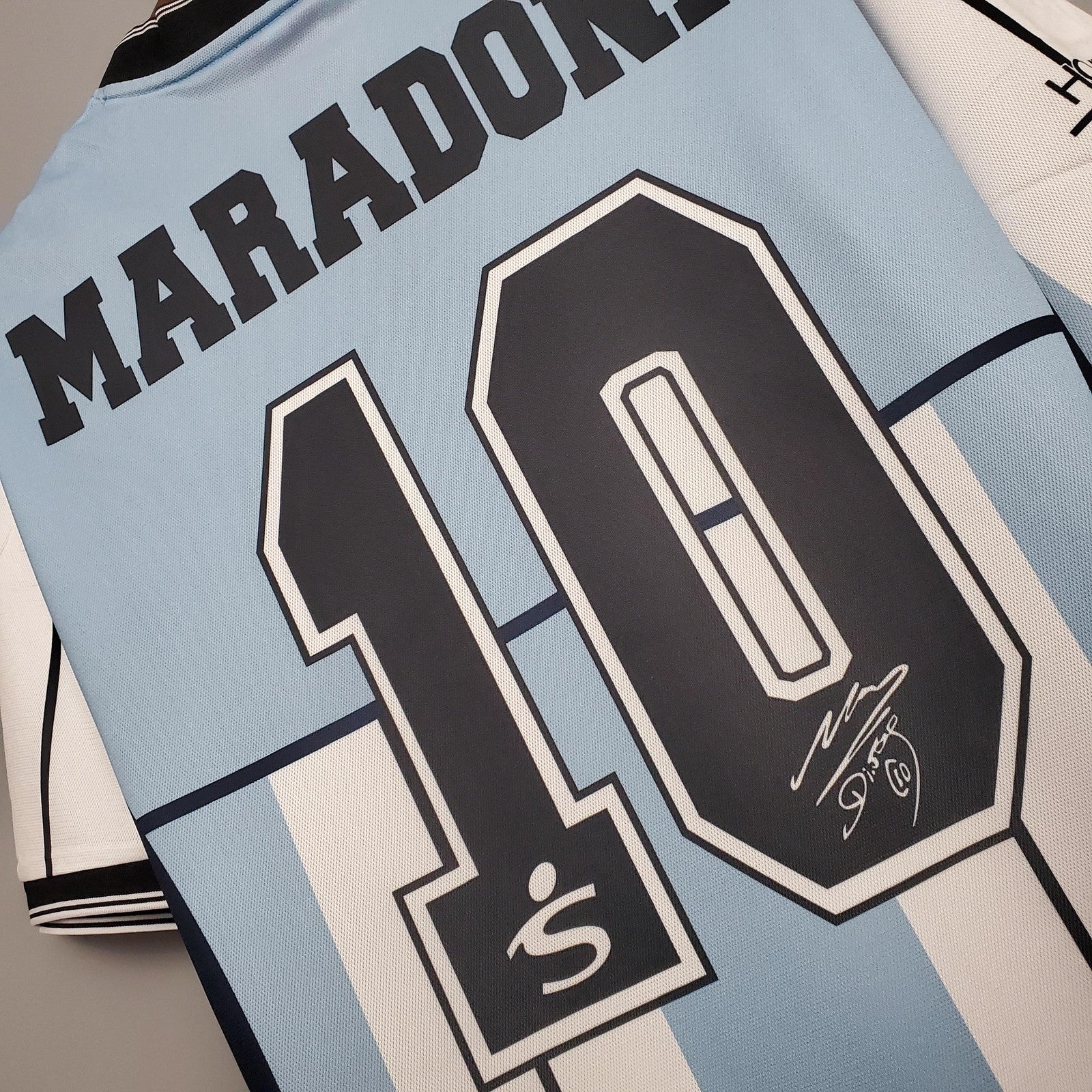 Retro 2001 Argentina Maradona #10 Commemorative Edition