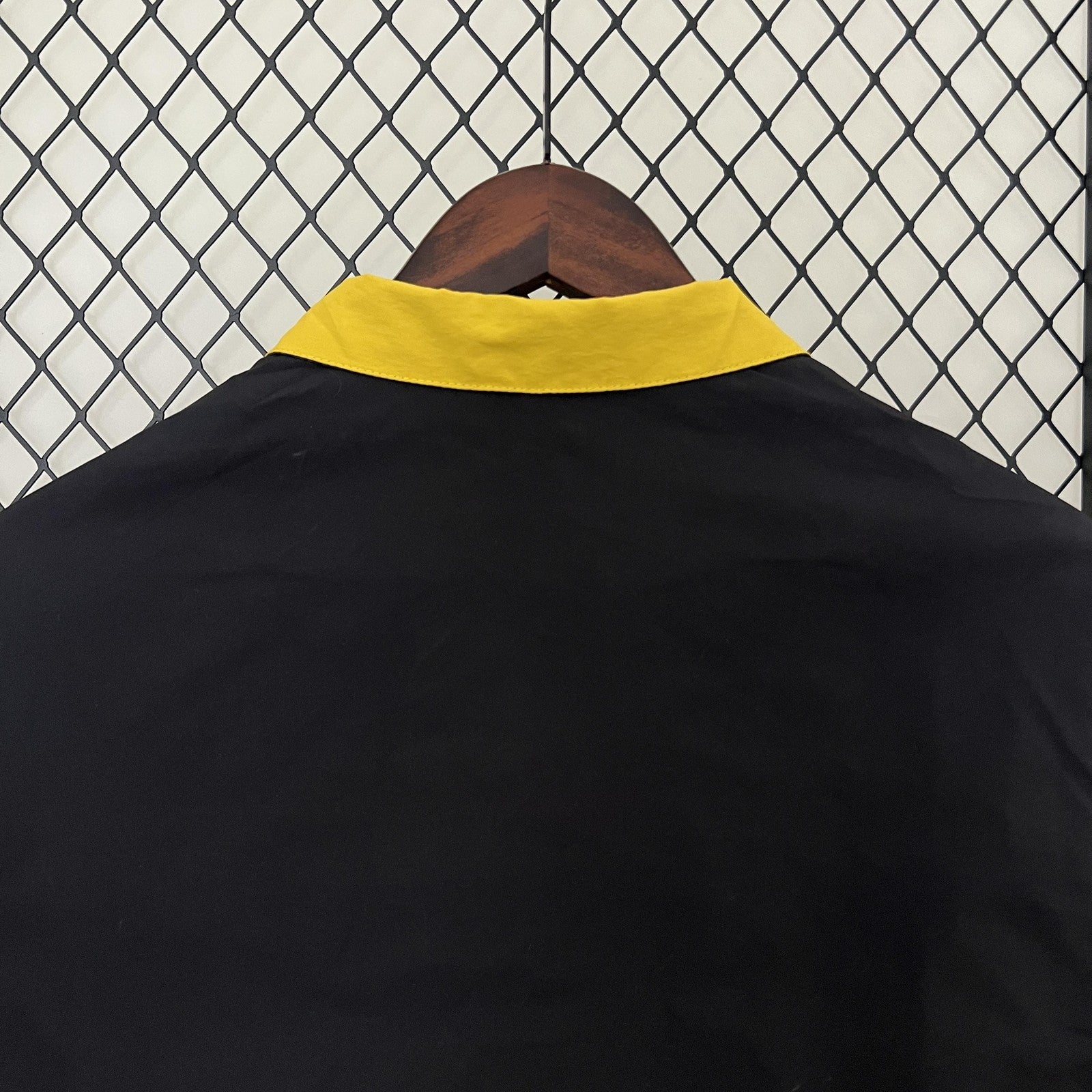 24 25 Real Madrid Trench Coat Reversible 2