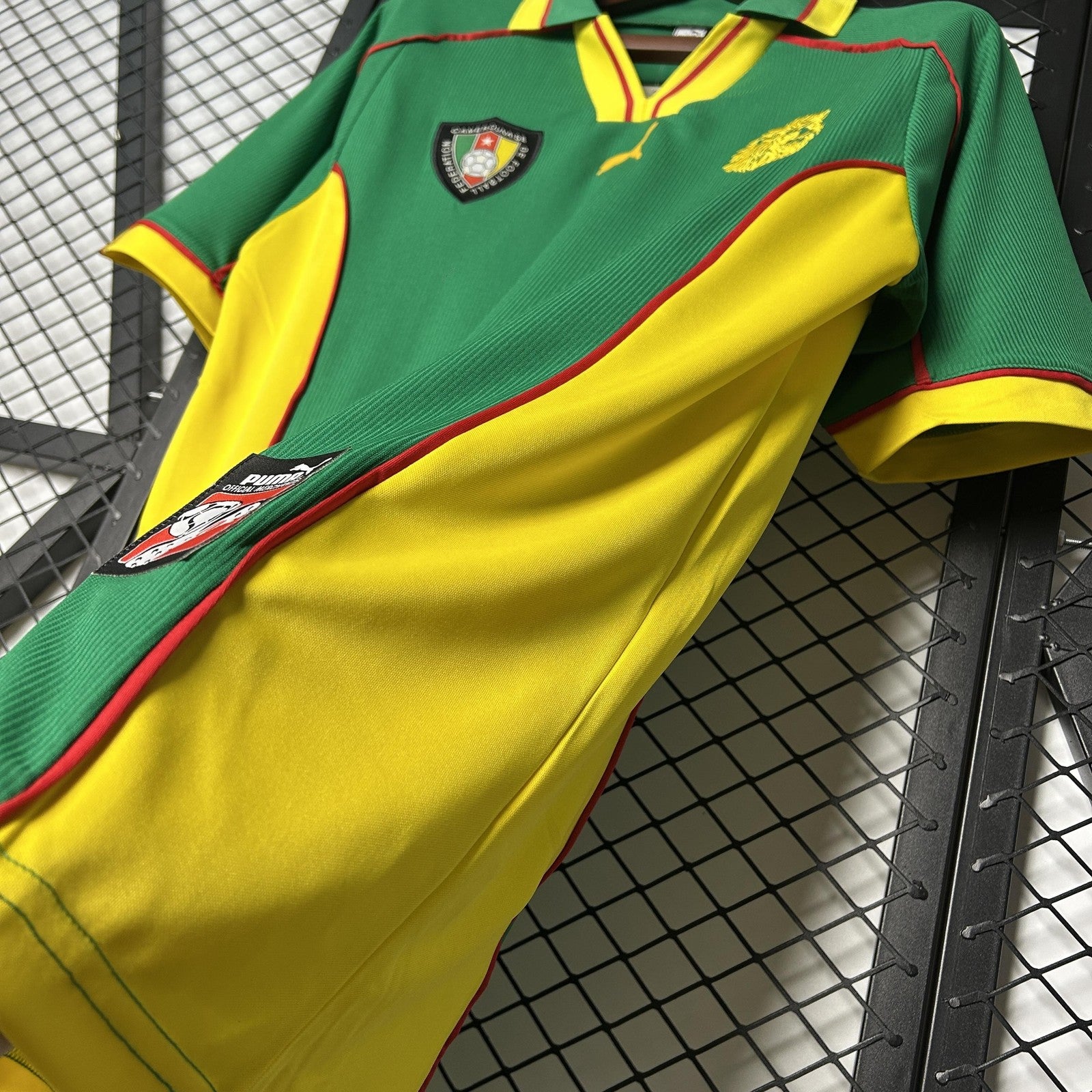 Retro Cameroon 1998 Home