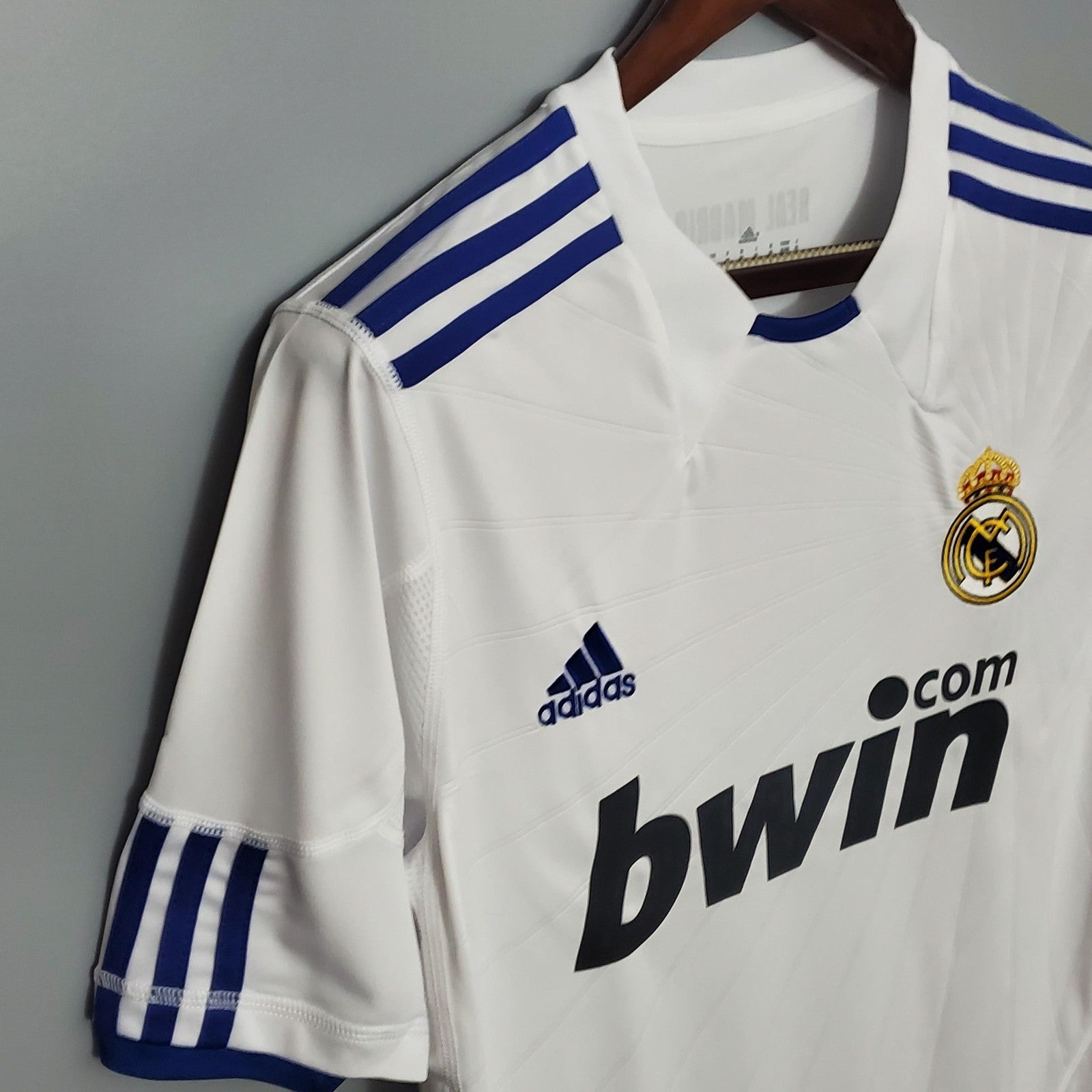 Retro Real Madrid 10 11 Home