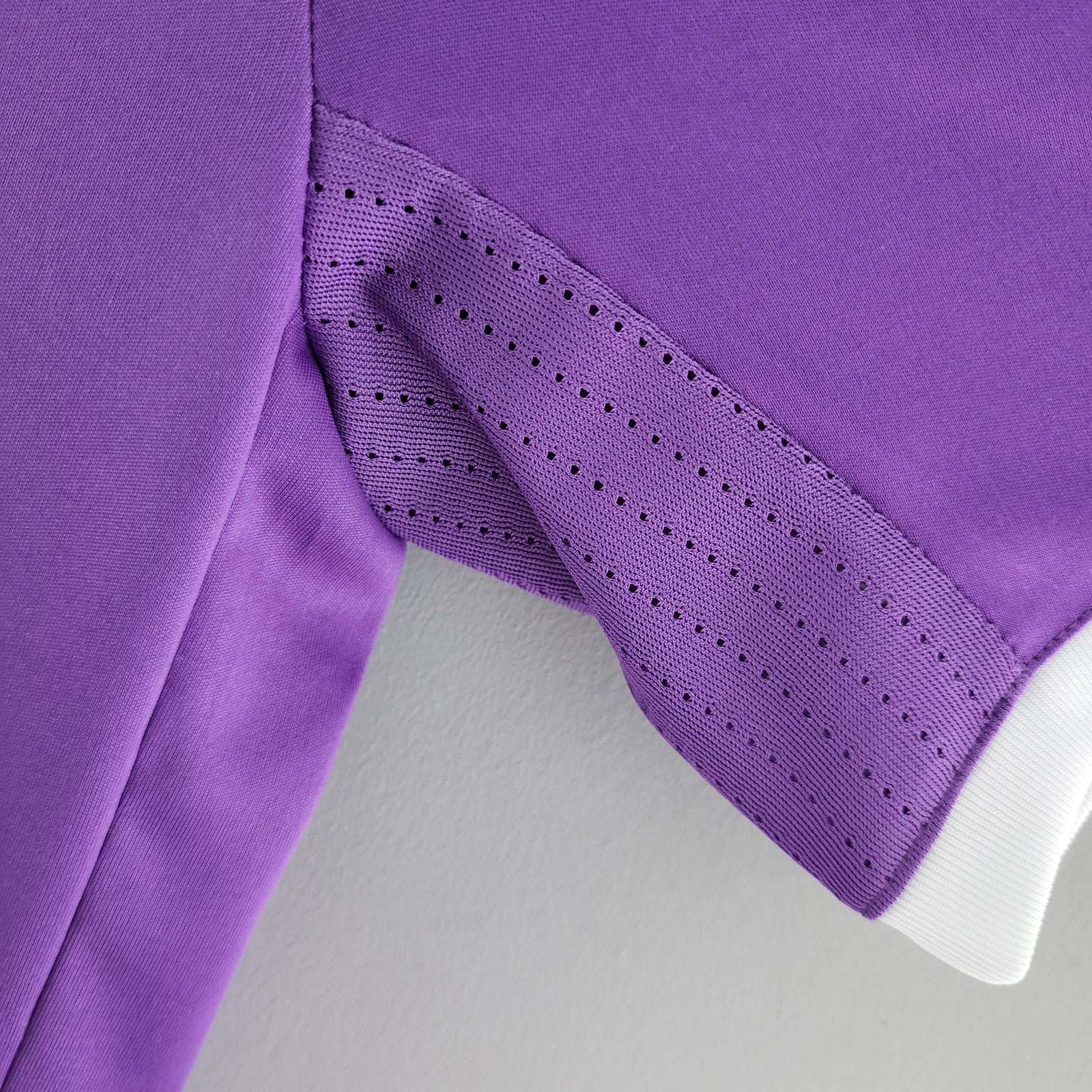 Retro Real Madrid 16 17 Away