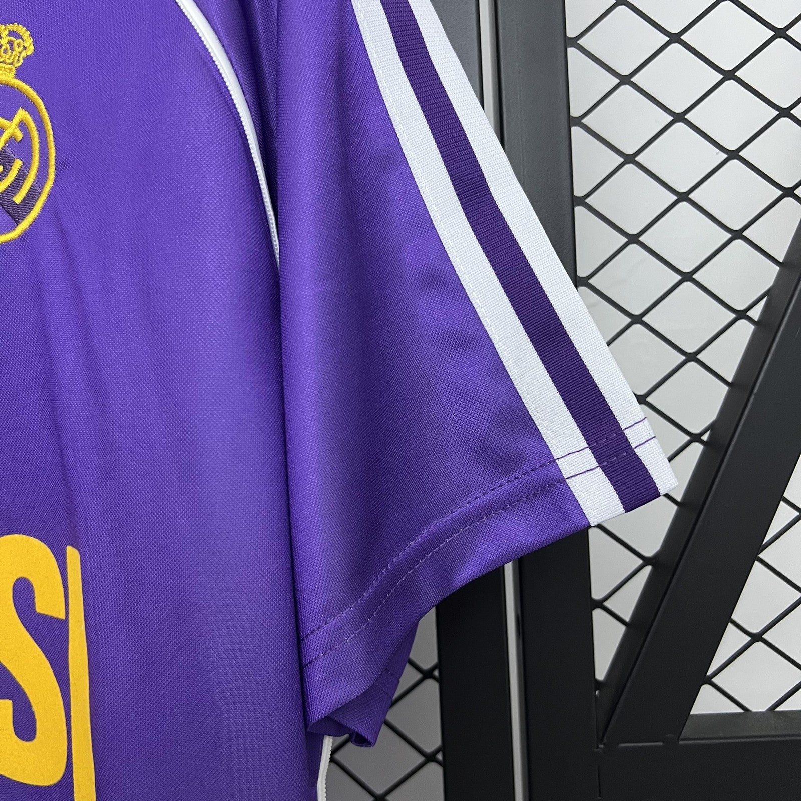 Retro Real Madrid 84 85 Away
